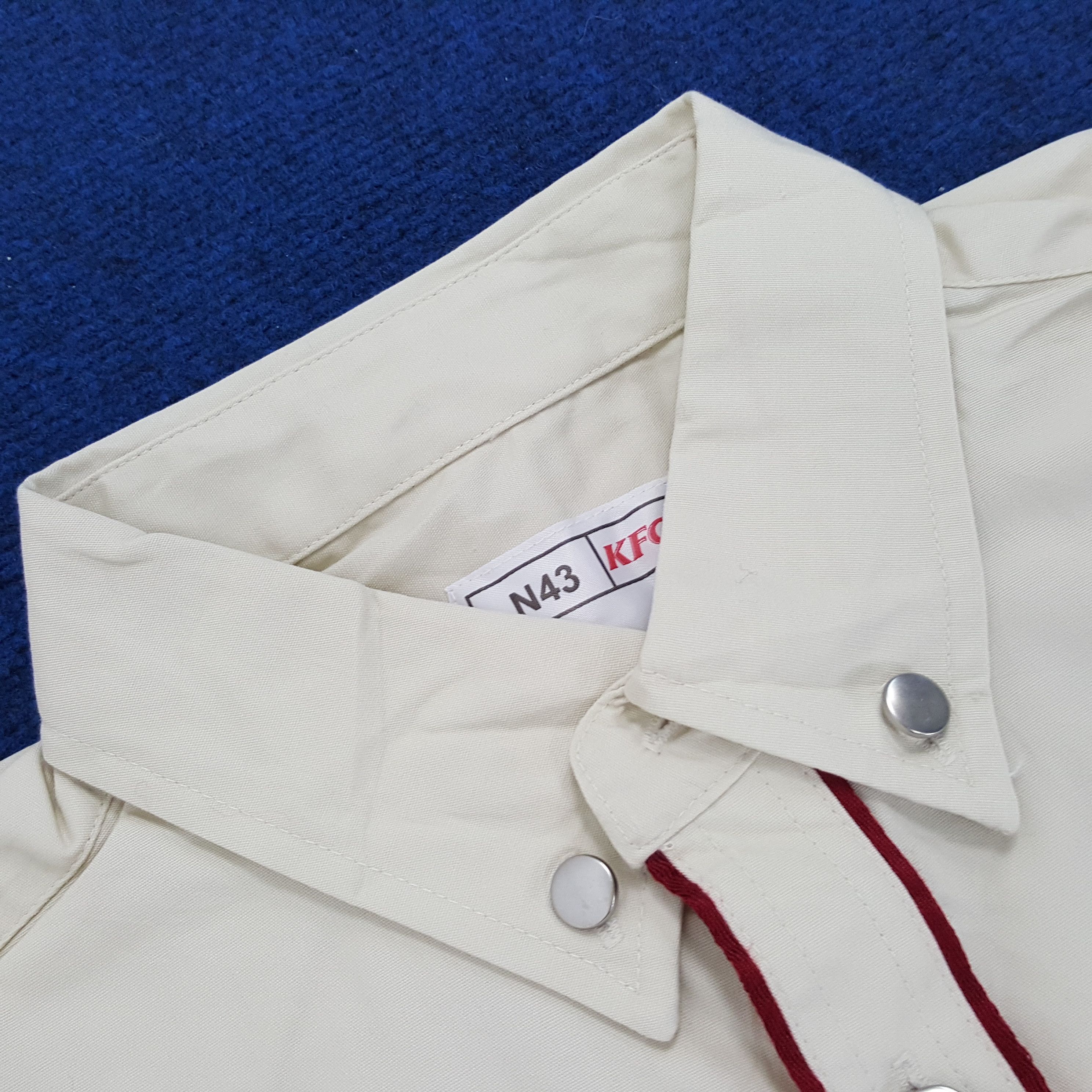 Vintage Vintage KFC x Pizza Hut Staff Uniform Work Shirt Size US M / EU 48-50 / 2 - 6 Thumbnail
