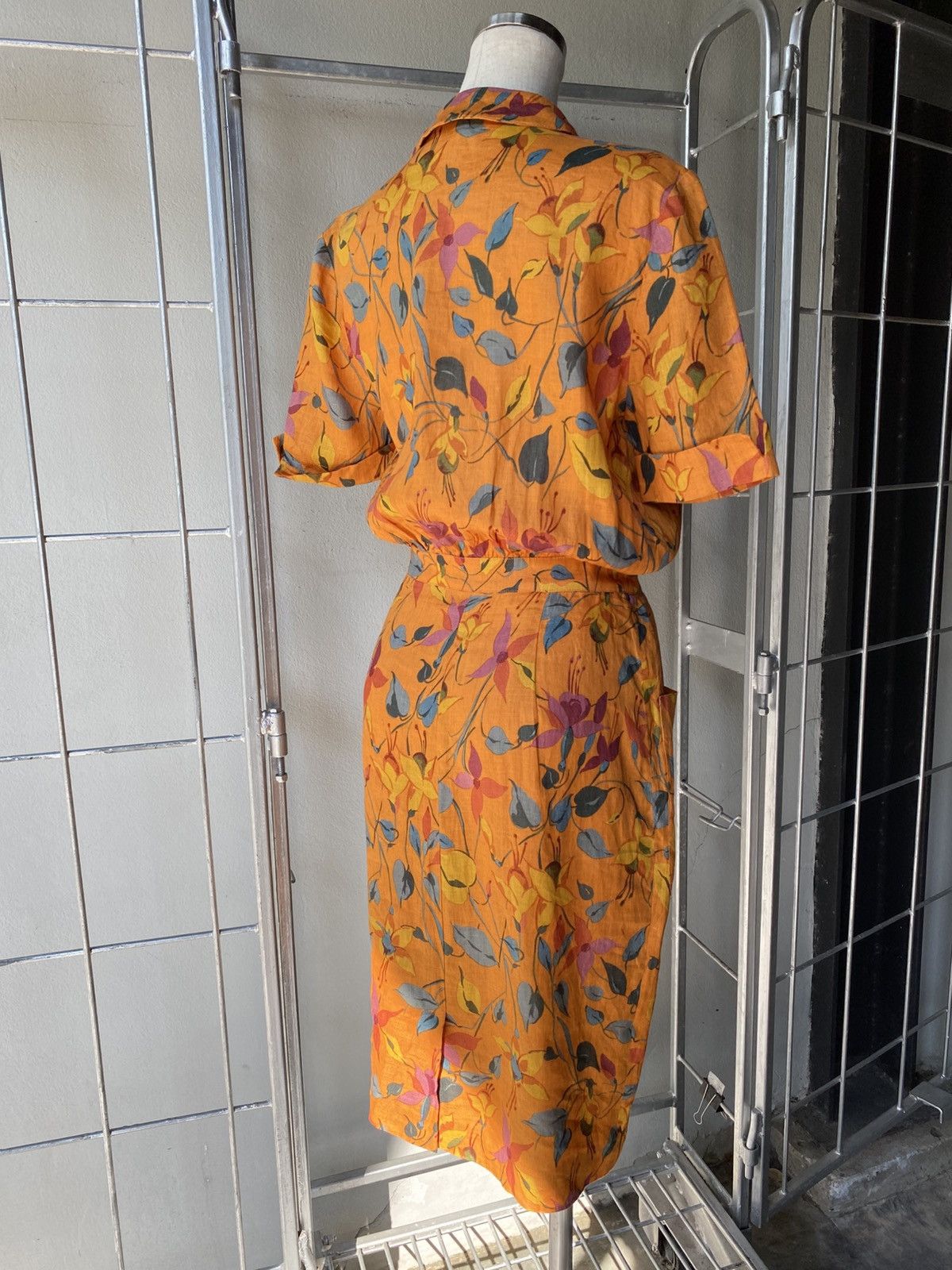 Valentino VALENTINO GARAVANI Orange Floral Button-Down Dress Size S / US 4 / IT 40 - 4 Thumbnail