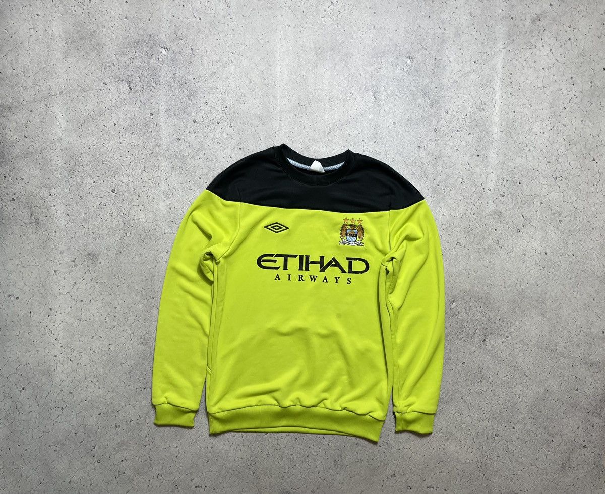 Umbro Vintage Umbro FC Manchester City Y2K Football Sweatshirt Size US L / EU 52-54 / 3 - 1 Thumbnail
