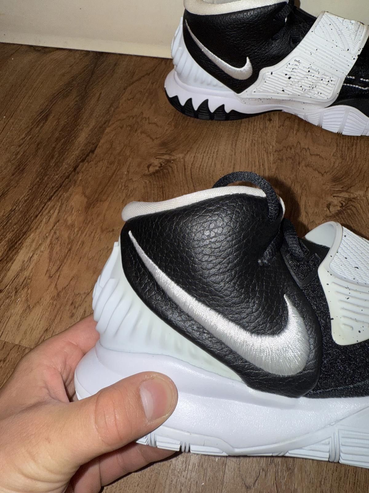 Nike Nike Kyrie 6 Team Black Wolf Grey Size US 8.5 / EU 41-42 - 11 Thumbnail