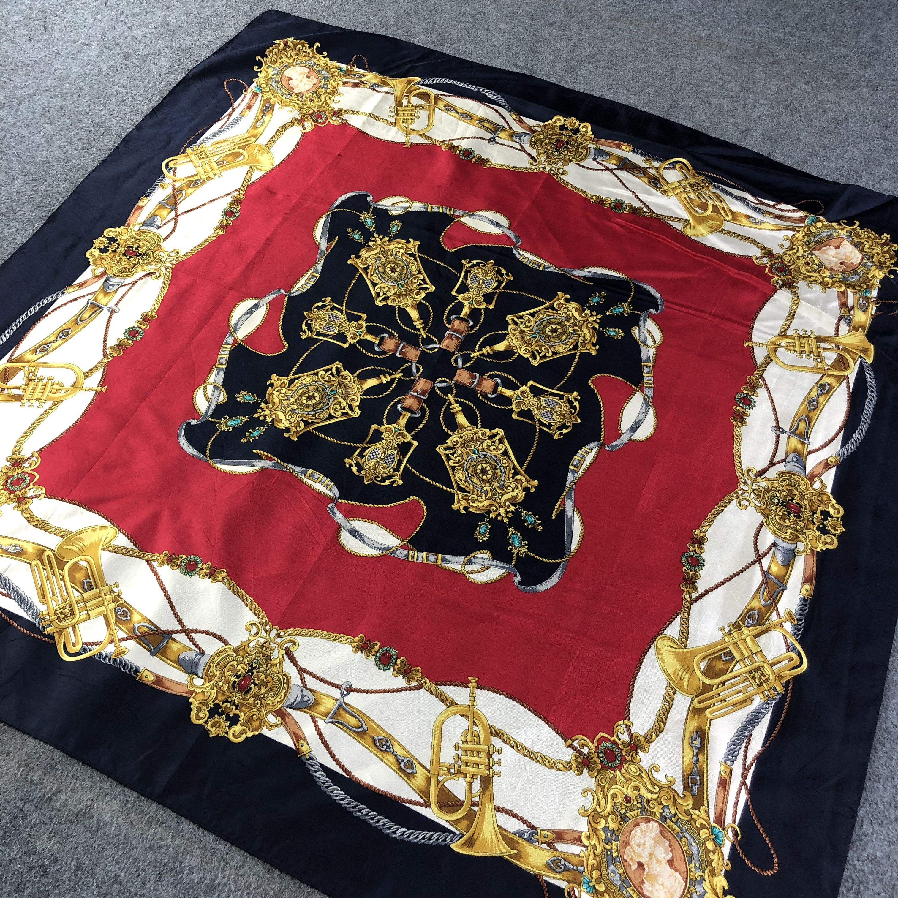 Japanese Brand Luxury Design Silk Scarf M542 Size ONE SIZE - 2 Thumbnail