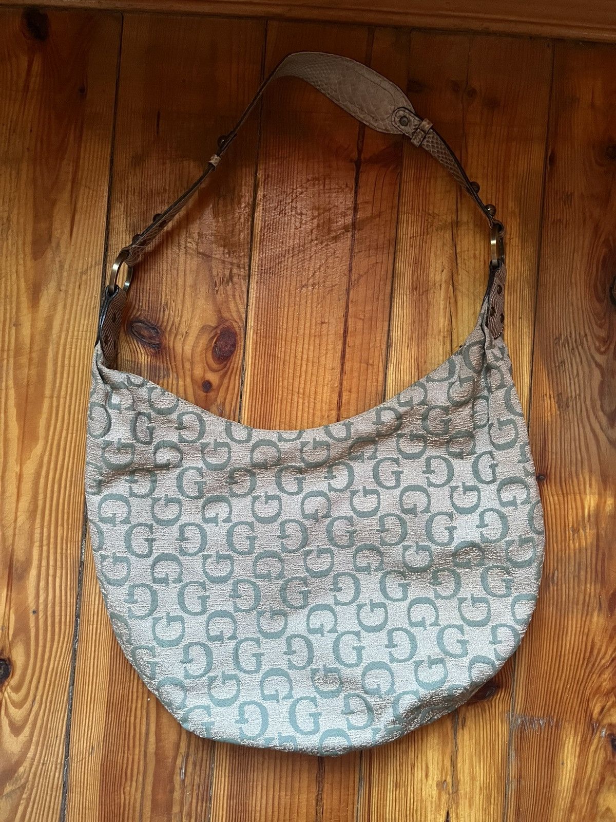 Guess × Vintage ‼️‼️RARE guess vintage bag‼️‼️ Size ONE SIZE - 2 Thumbnail