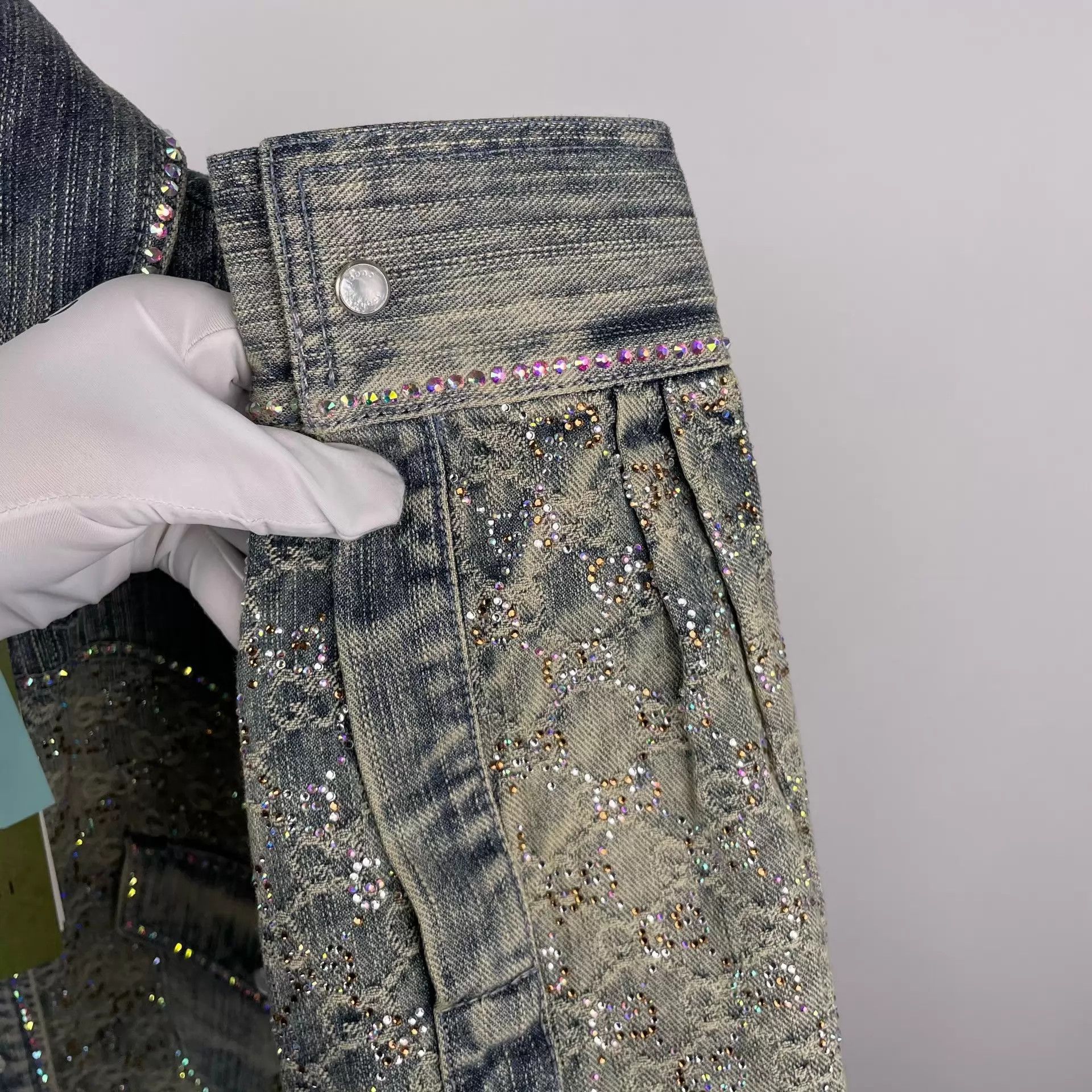 Gucci Gucci Distressed Blue Denim Jacket Paved Crystals 48 NWT Size US M / EU 48-50 / 2 - 9 Thumbnail