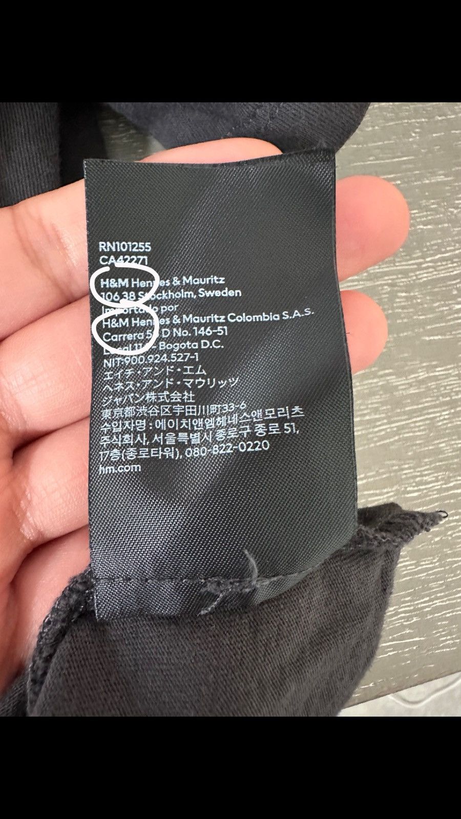 H&M Dark Grey UCLA crop top Size M / US 6-8 / IT 42-44 - 3 Thumbnail