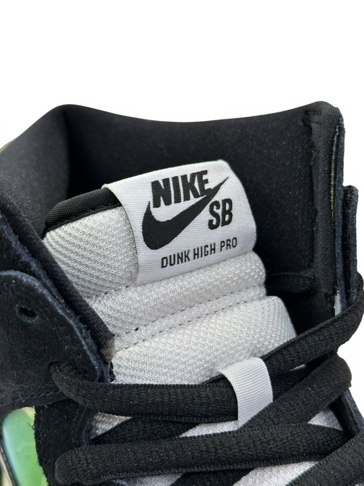 Nike SB NIKE SB DUNK Hi TV SIGNAL CZ2253-100 MENS Size 9.5 Size US 9.5 / EU 42-43 - 6 Thumbnail