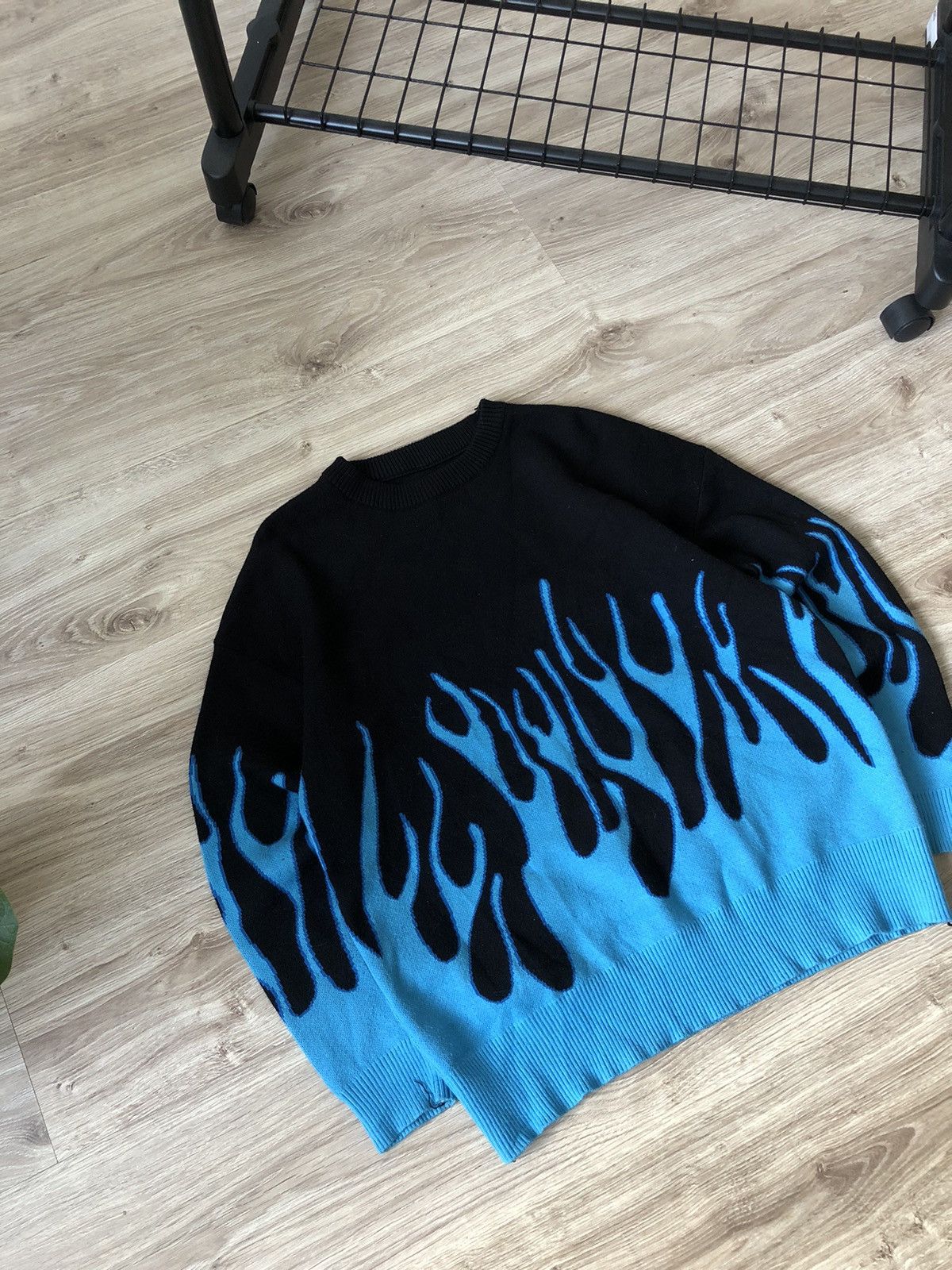 Vintage Vintage Y2K Japanese Style Blue Flame Fire Knit Sweater Size US M / EU 48-50 / 2 - 2 Thumbnail