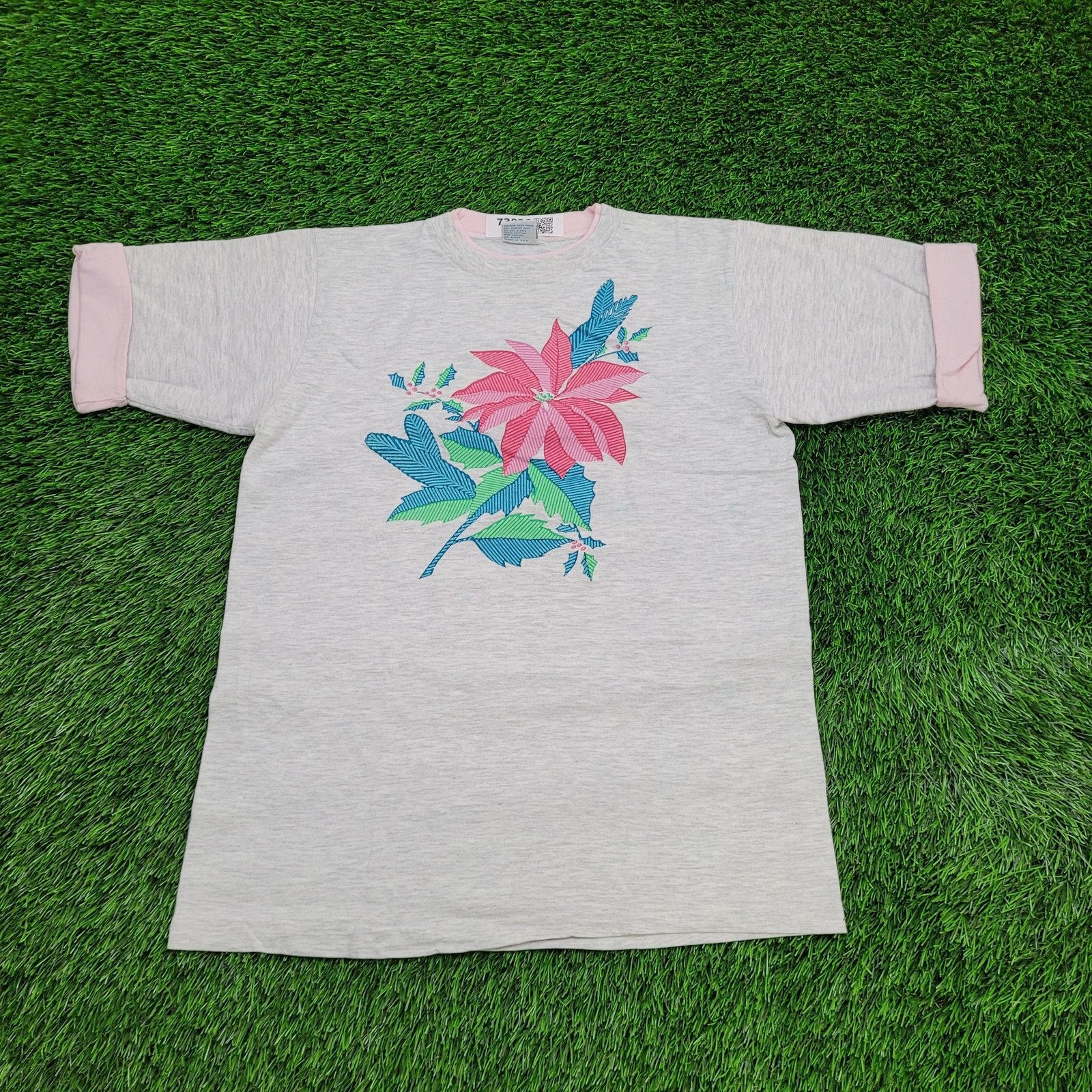 Vintage VTG Poinsettia Flower T-Shirt Womens M/L Pink Gray 90s USA Size L / US 10 / IT 46 - 1 Thumbnail