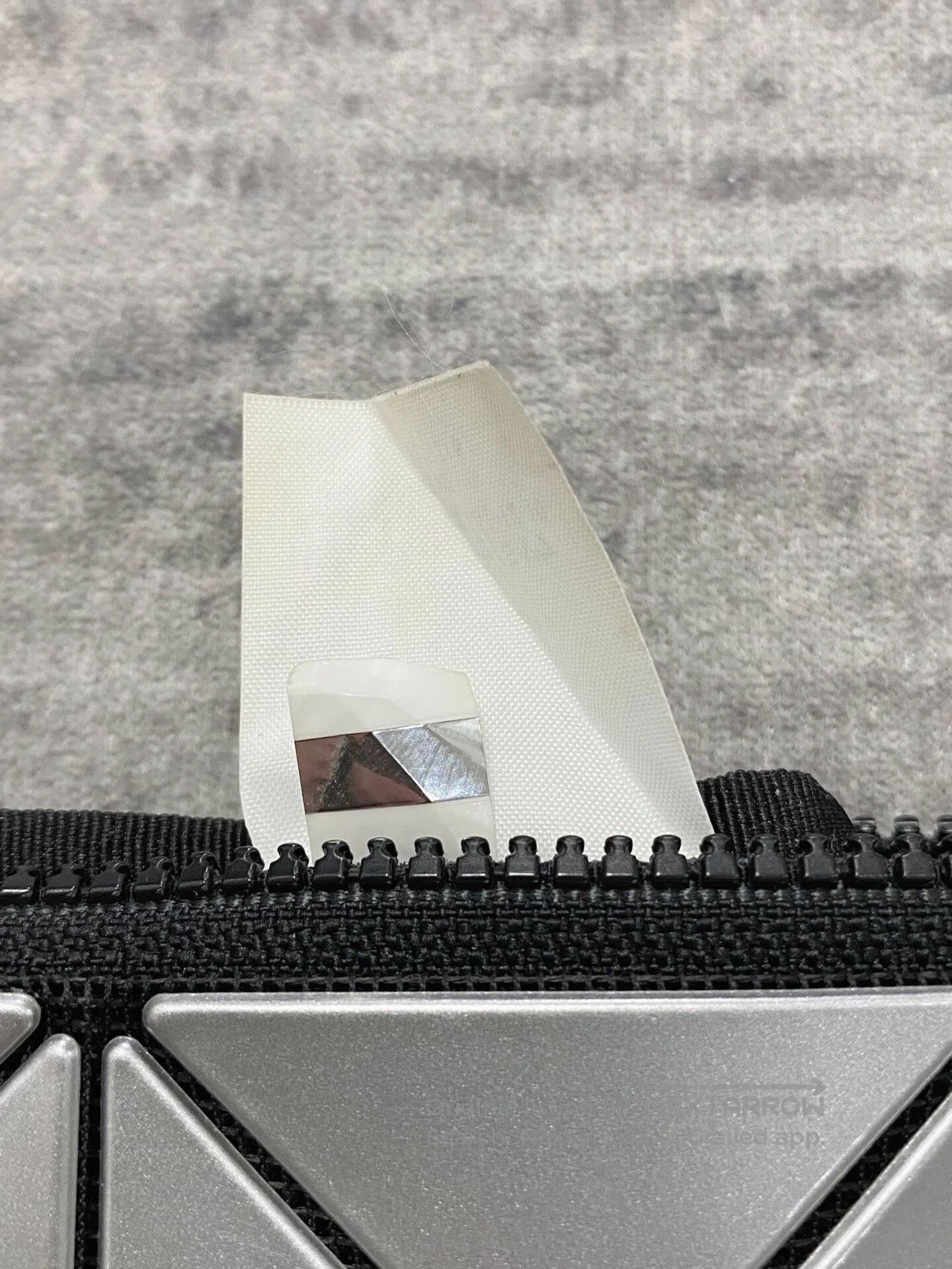 Issey Miyake Issey Miyake Silver 3x4 Shoulder Tote Bag. Size ONE SIZE - 8 Thumbnail
