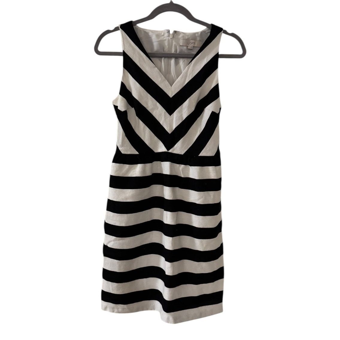 Ann Taylor Ann Taylor Loft Stripe Dress Size 4 Black White Flirty Chic Size S / US 4 / IT 40 - 1 Thumbnail