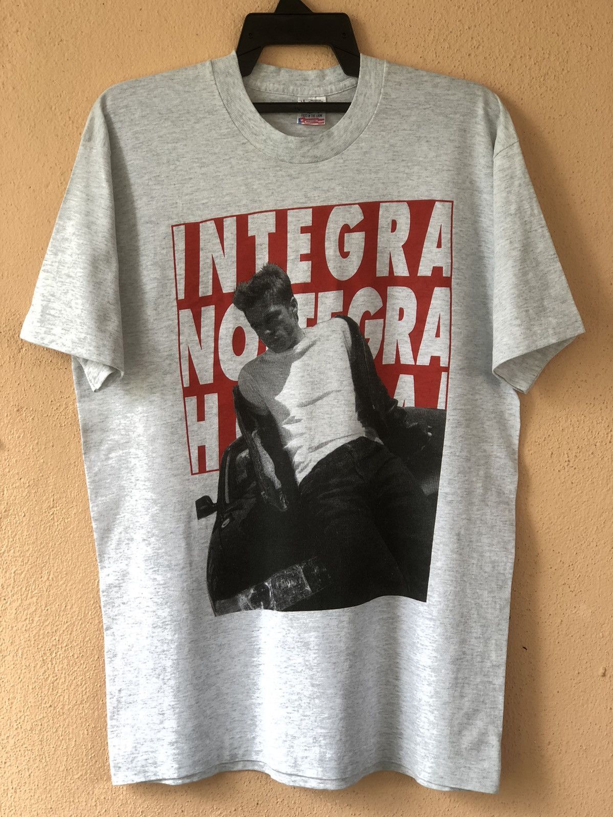 Vintage Vintage 90s BRAD PITT INTEGRA Promo Tee Size US L / EU 52-54 / 3 - 1 Thumbnail