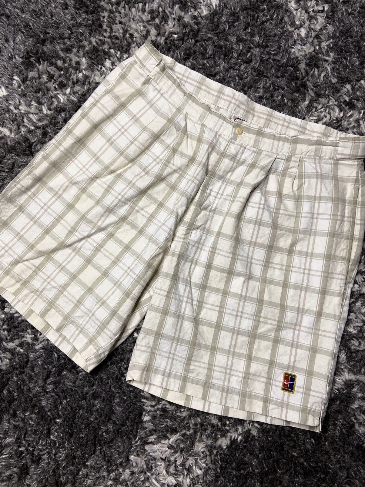 Nike Vintage 90s Nike Challenge Court Retro USA Baggy Rare Shorts Size US 36 / EU 52 - 3 Thumbnail