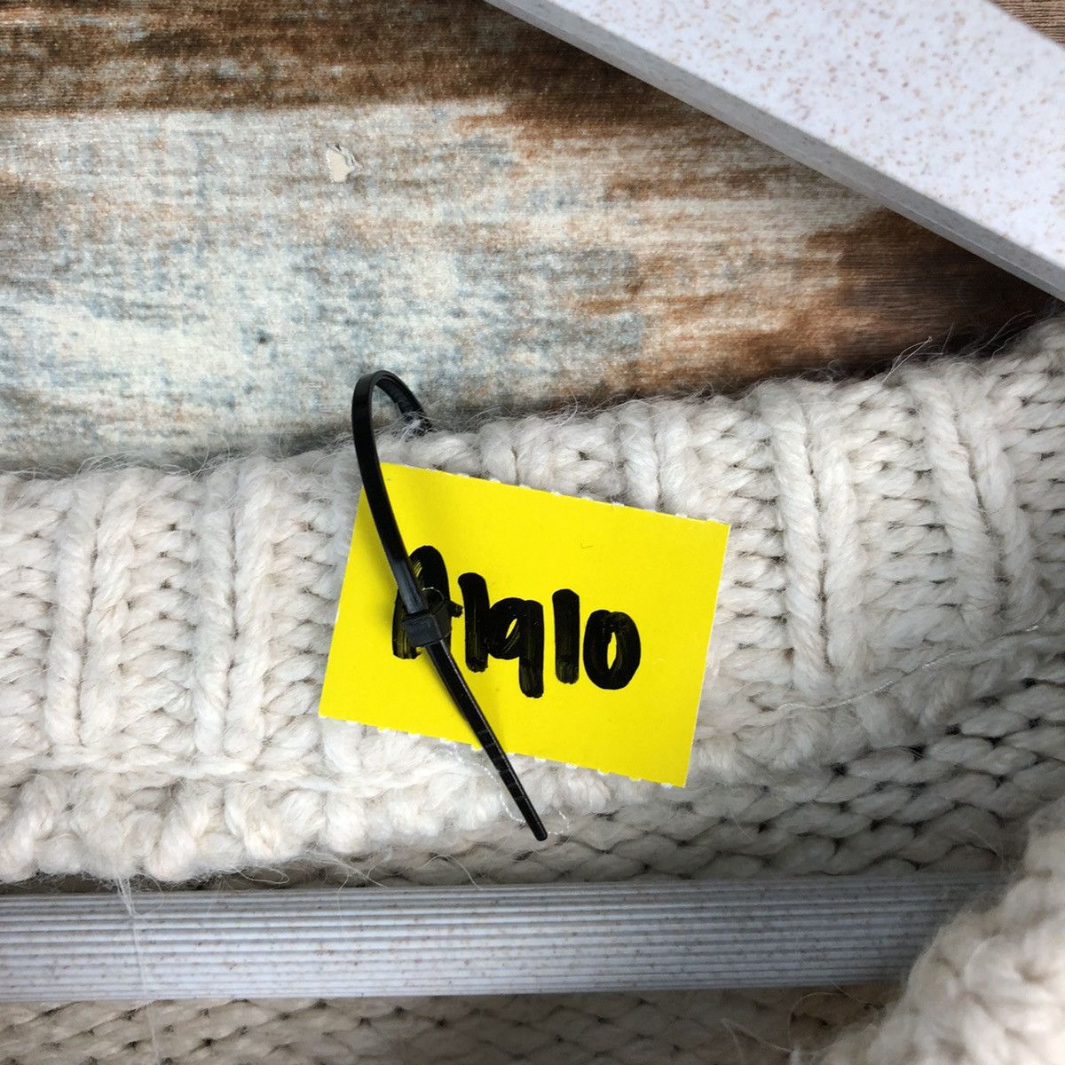Vintage Japanese Brand vintage baggie White Knitwear #A1910 Size L / US 10 / IT 46 - 9 Thumbnail