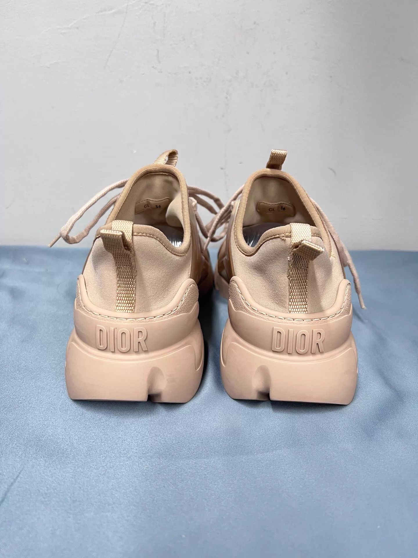 Dior Dior D-Connect nude low-top sneaker 36 mint Size US 5.5 / IT 35.5 - 3 Thumbnail