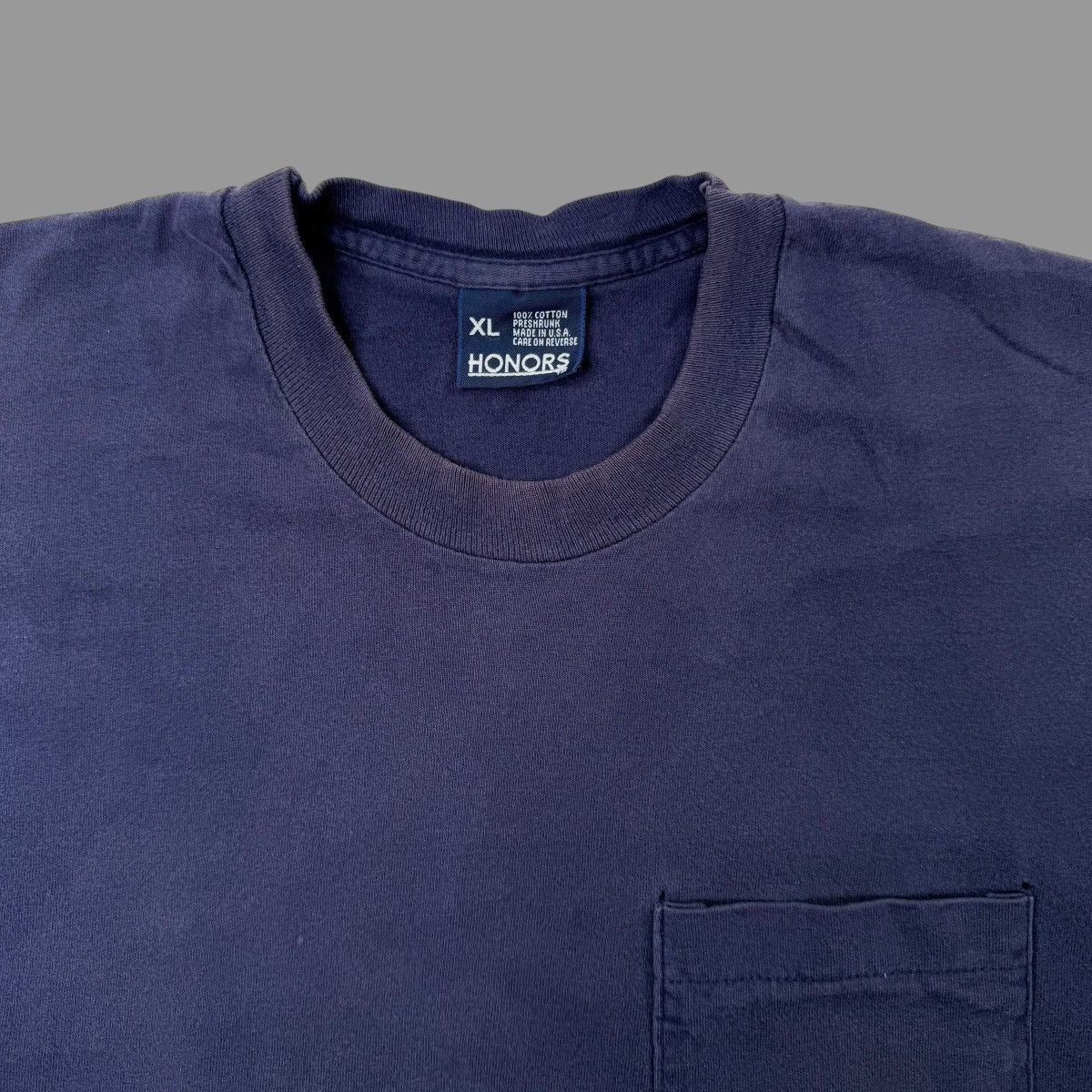 Vintage Vintage 1990s blank pocket T-shirt Size US XL / EU 56 / 4 - 4 Thumbnail