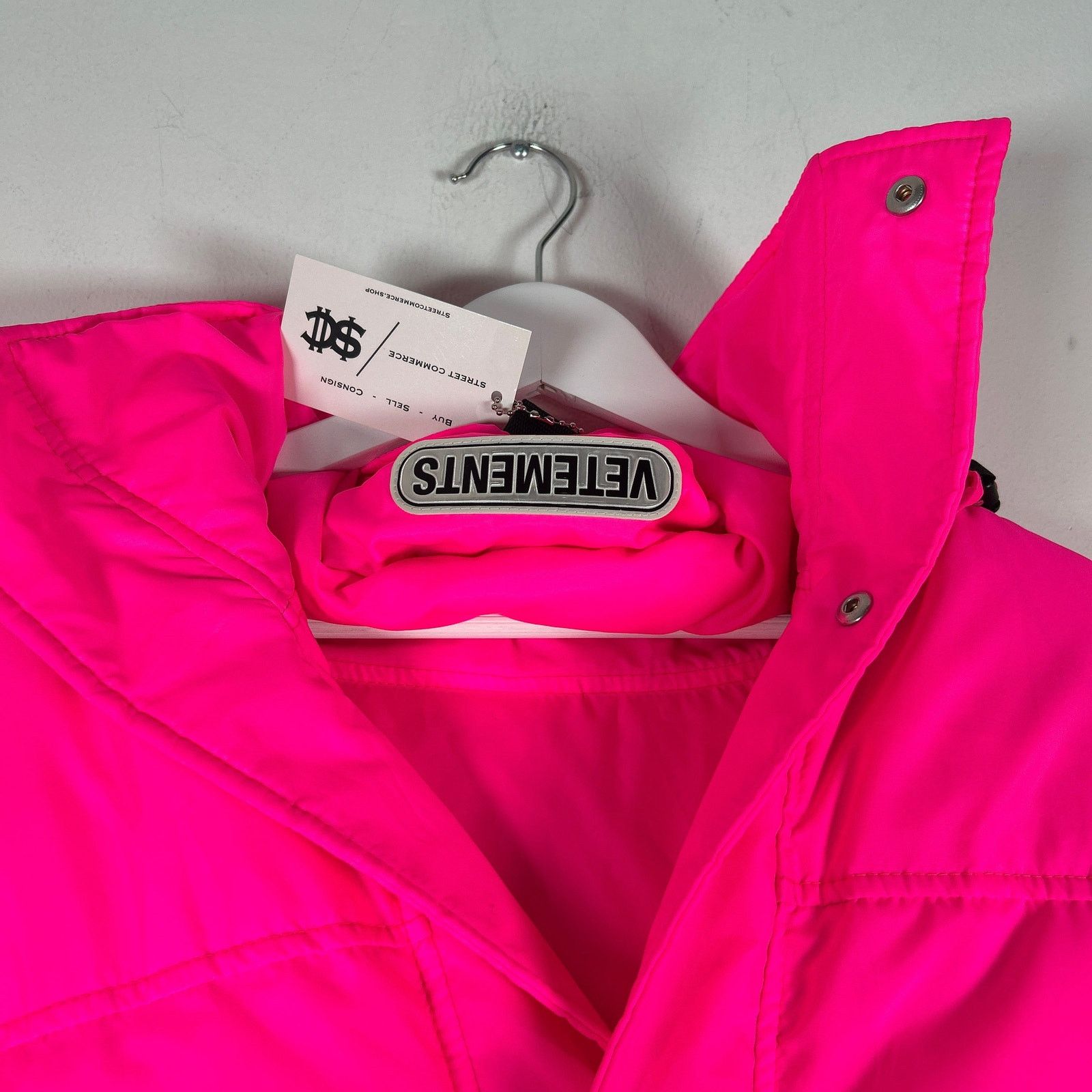 Vetements Vetements Techncial Hot Pink Puffer Size L Size US L / EU 52-54 / 3 - 6 Thumbnail