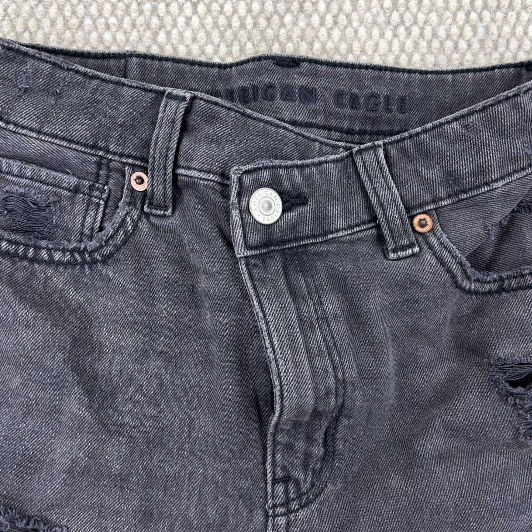 American Eagle Outfitters VINTAGE American Eagle Outfitters Shorts Women 0 Cut Off High Rise Shortie Black Denim Jorts Holes Size 25" / US 0 / IT 36 - 3 Thumbnail