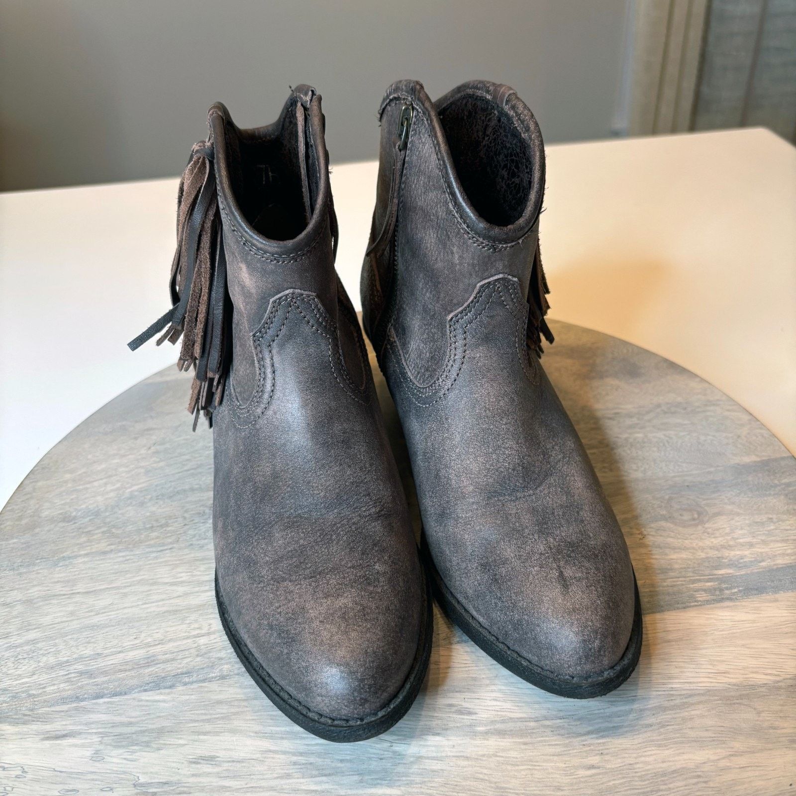 Ariat Ariat Duchess Ankle Western Leather Distressed Boots Sz 7 Size US 7 / IT 37 - 4 Thumbnail