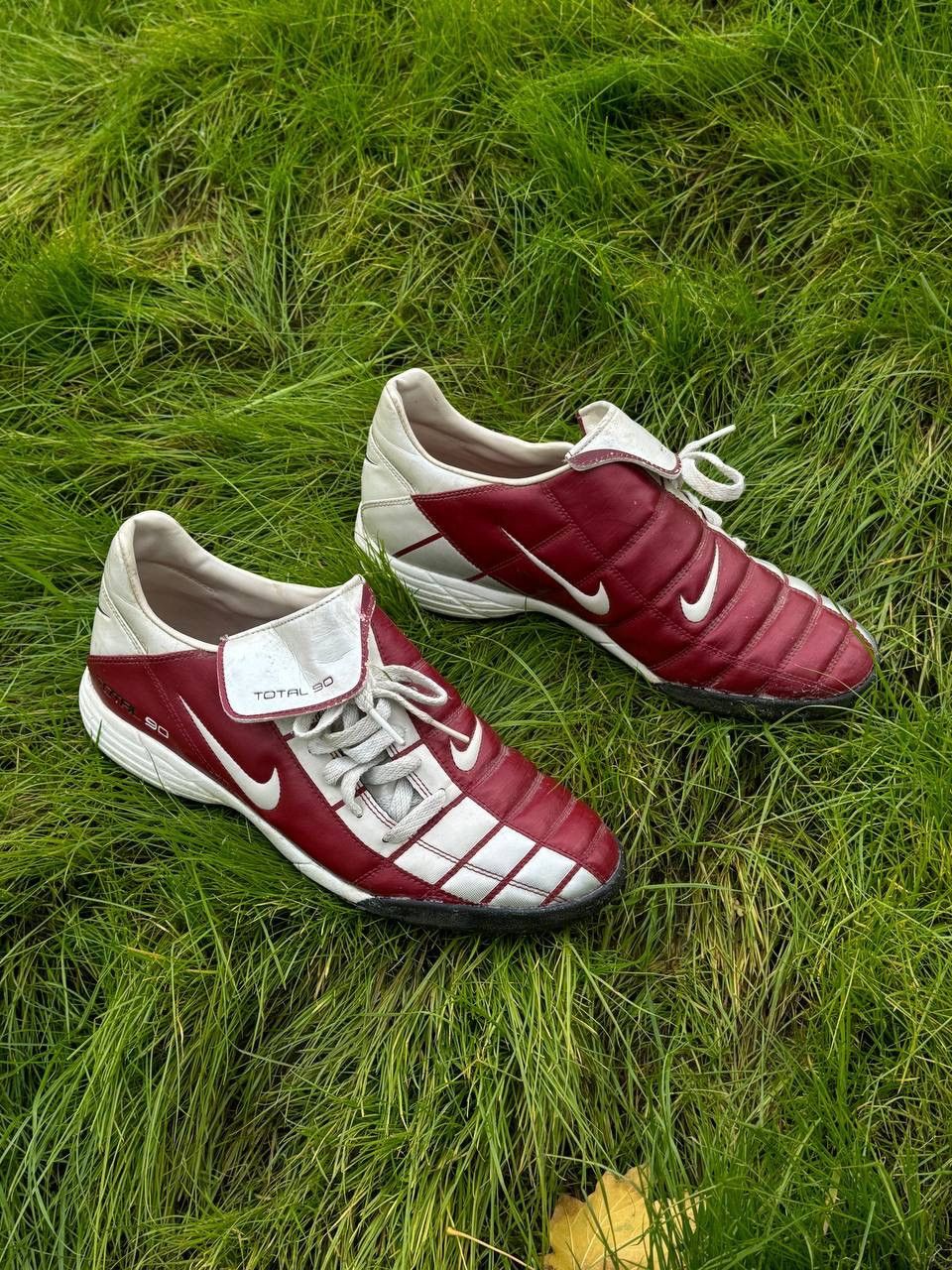 Nike Iconic 2003 Nike Air Zoom Total 90 Soccer Shoes Size US 9.5 / EU 42-43 - 9 Thumbnail