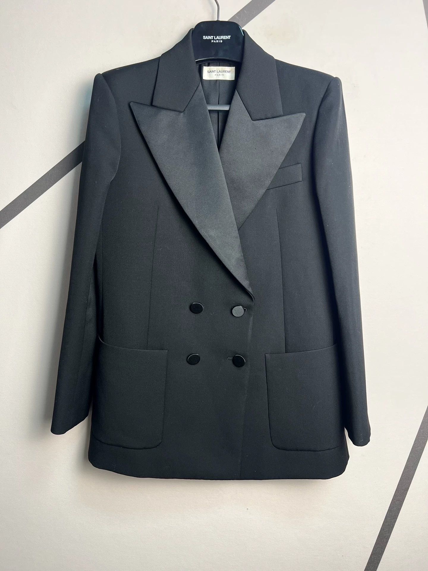 Saint Laurent Paris Authentic Saint Laurent double-breasted smoking suit Size M / US 6-8 / IT 42-44 - 1 Thumbnail