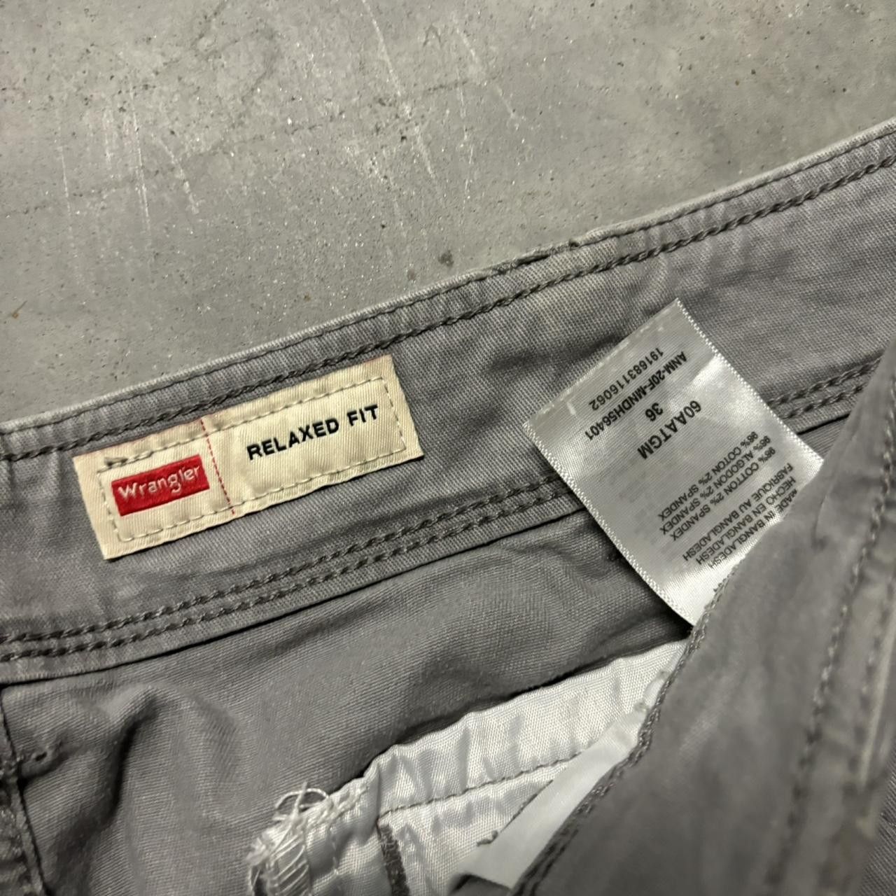 Japanese Brand × Vintage Crazy Vintage Y2K/2000s Baggy Grey Skater Style Cargo Shorts! Size US 36 / EU 52 - 6 Thumbnail