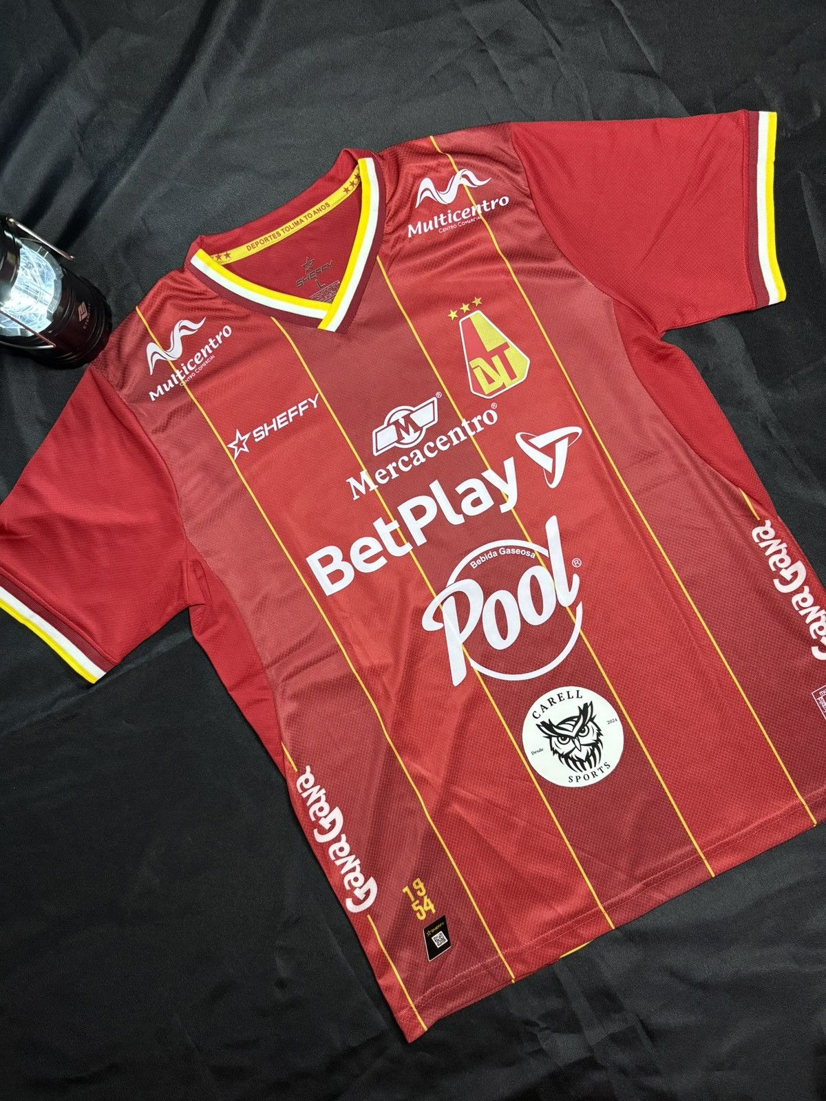 Other Deportes Tolima 2024 Home Soccer Jersey Size M Size US M / EU 48-50 / 2 - 3 Thumbnail
