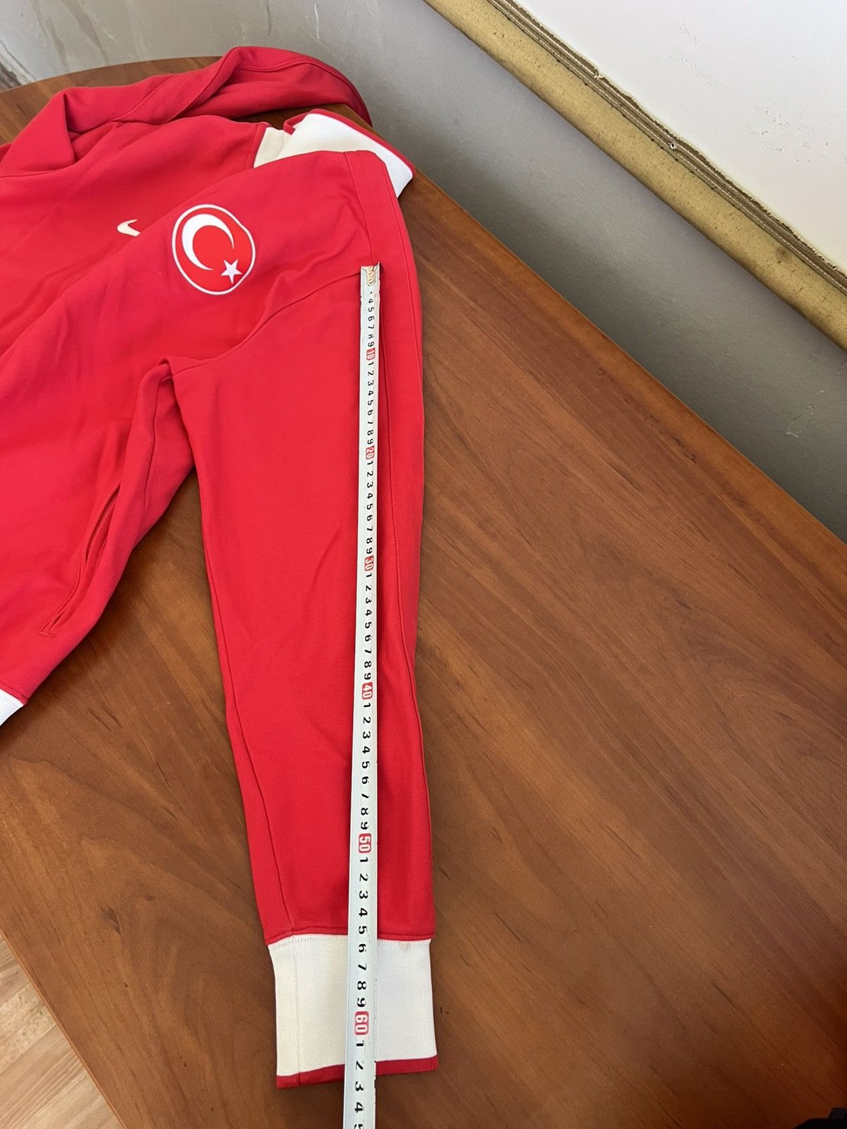 Nike TURKEY TEAM 2010/11 TRAINING NIKE SOCCER FOOTBALL ZIP JACKET Size US M / EU 48-50 / 2 - 22 Thumbnail