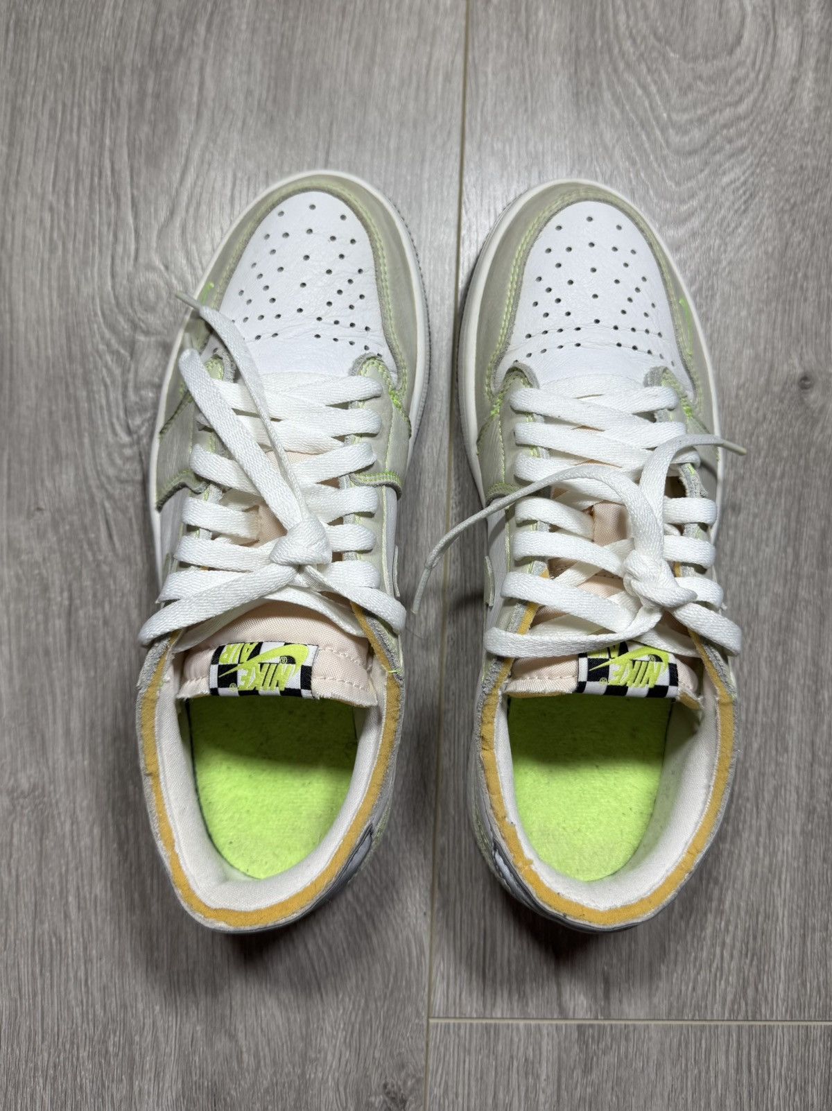 Jordan Brand × Nike Nike Air Jordan 1 Retro Low White Ghost Green Black Grey Size US 8 / EU 41 - 3 Thumbnail