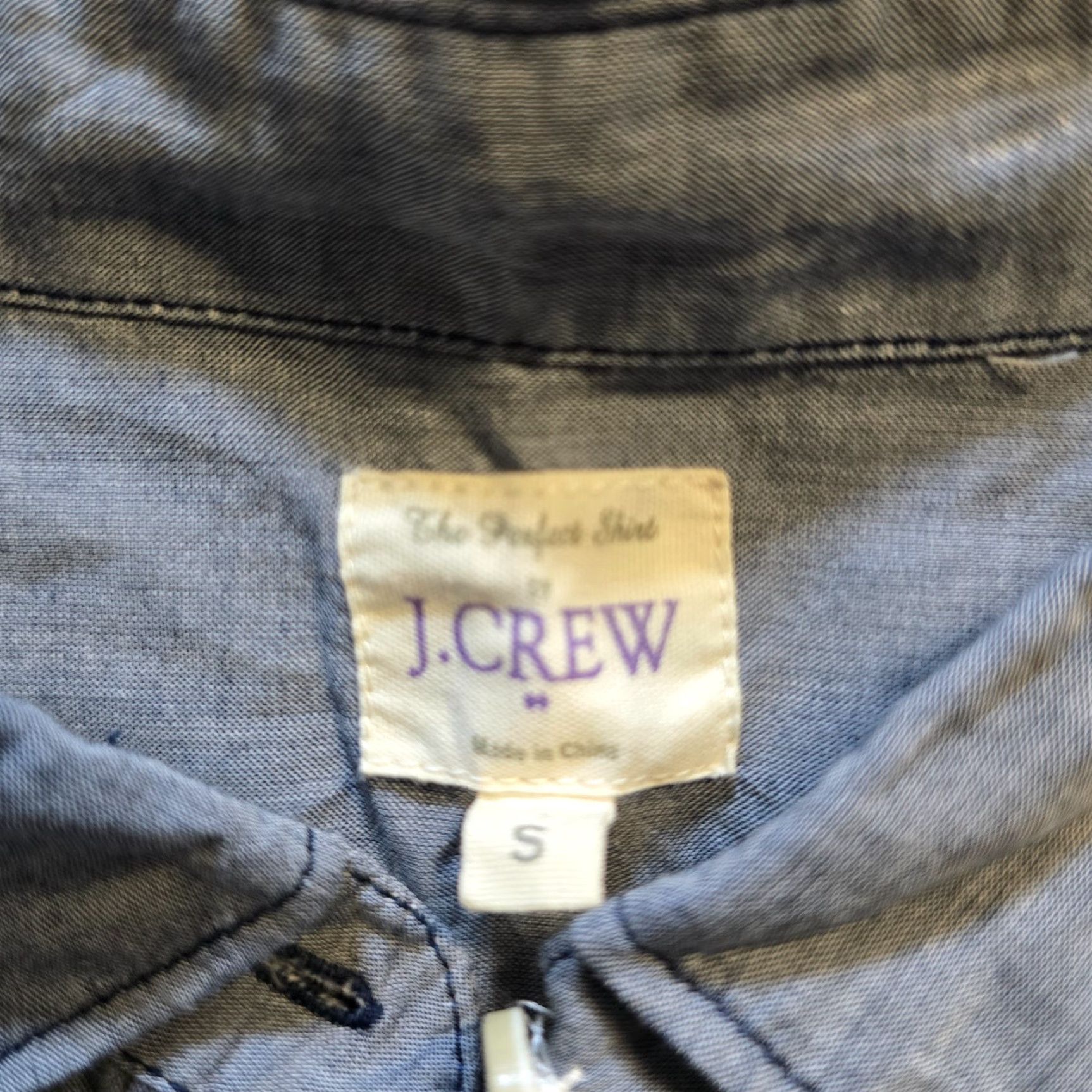 J.Crew J.CREW Top Women S Gray Perfect Shirt Lightweight Casual Size S / US 4 / IT 40 - 4 Thumbnail