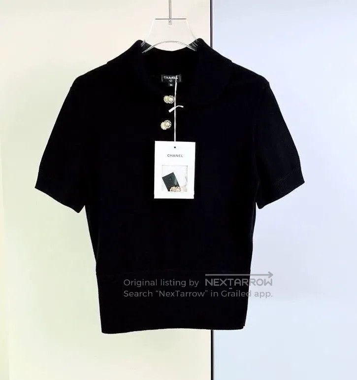 Chanel Chanel Black pearl button Polo collar knitted short sleeve Size XS / US 0-2 / IT 36-38 - 2 Thumbnail