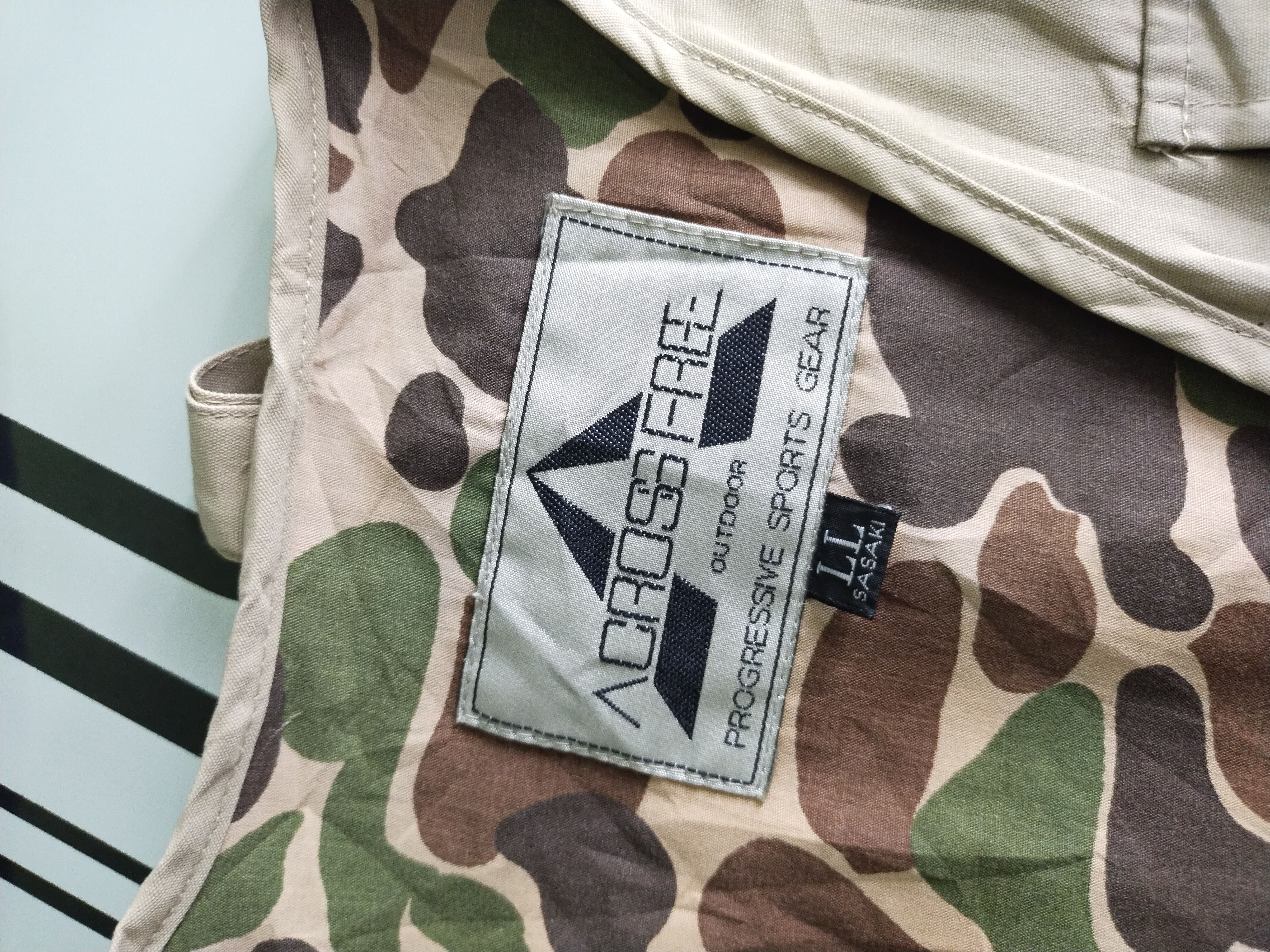 Gear for Sports 🔥 Vtg Camo Vest Reversible Tactical Pocket Size US L / EU 52-54 / 3 - 11 Thumbnail