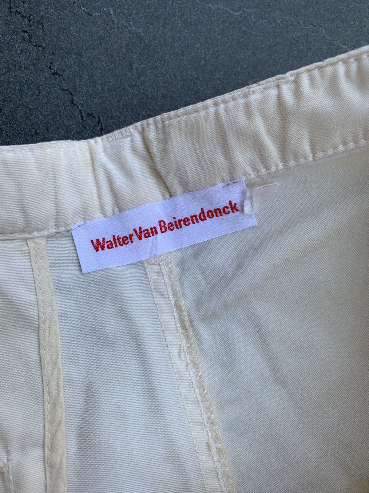Walter Van Beirendonck SS10 Walter Van Beirendonck Face 3D Cargo Shorts in Cream Size US 32 / EU 48 - 5 Thumbnail