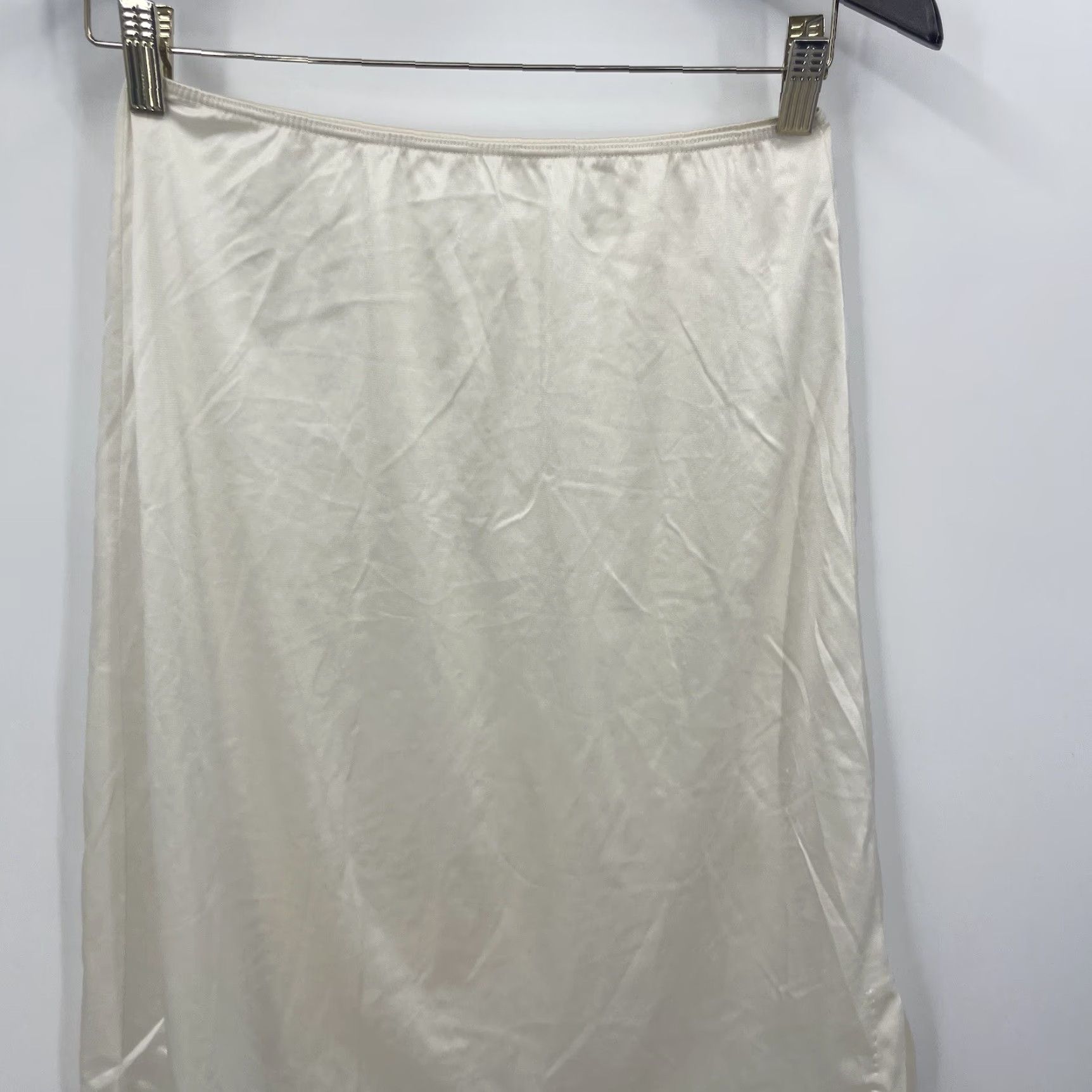Sears VTG Sears Slip Women Small Cream Ivory Nylon Lace Hem Elastic Waist 1980s Casual Womens Girls? Size ONE SIZE - 3 Thumbnail