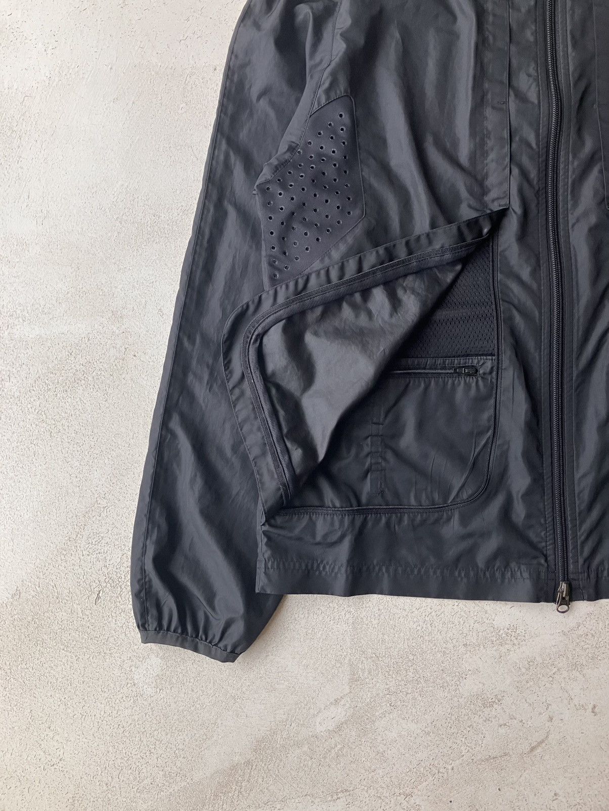 Nike Vintage 00s Nike Butterfly Pocket Technical Laser Cut Jacket Size US S / EU 44-46 / 1 - 4 Thumbnail