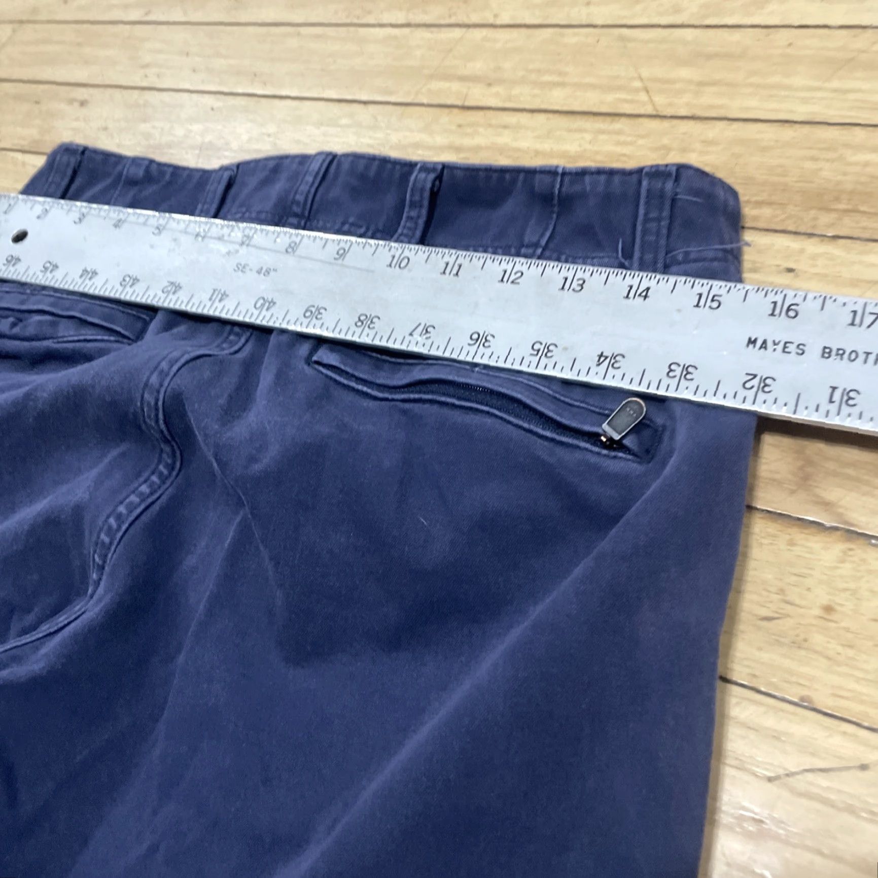 Dockers DOCKERS D1 Slim Tapered Pants Men 30x30 Blue Workwear Performance Twill Chino Slim 30x29 Navy Blue Mens Size US 30 / EU 46 - 7 Thumbnail