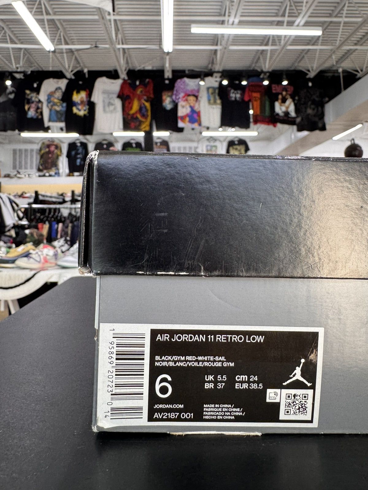 Jordan Brand Air Jordan 11 Low 72-10 Size 6 (2022) Size US 6 / EU 39 - 11 Thumbnail
