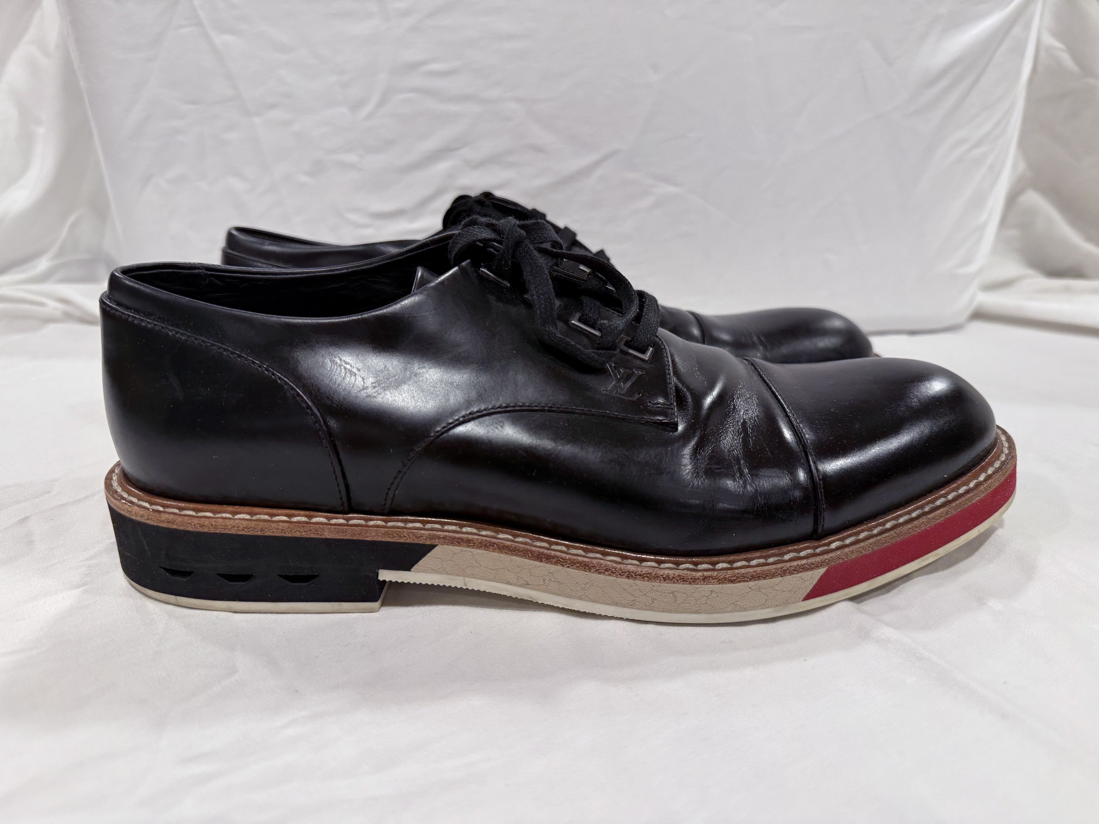 Louis Vuitton LOUIS VUITTON BROGUES LACE UP MENS DRESS SHOES SWORD BLACK Size US 10 / EU 43 - 2 Thumbnail