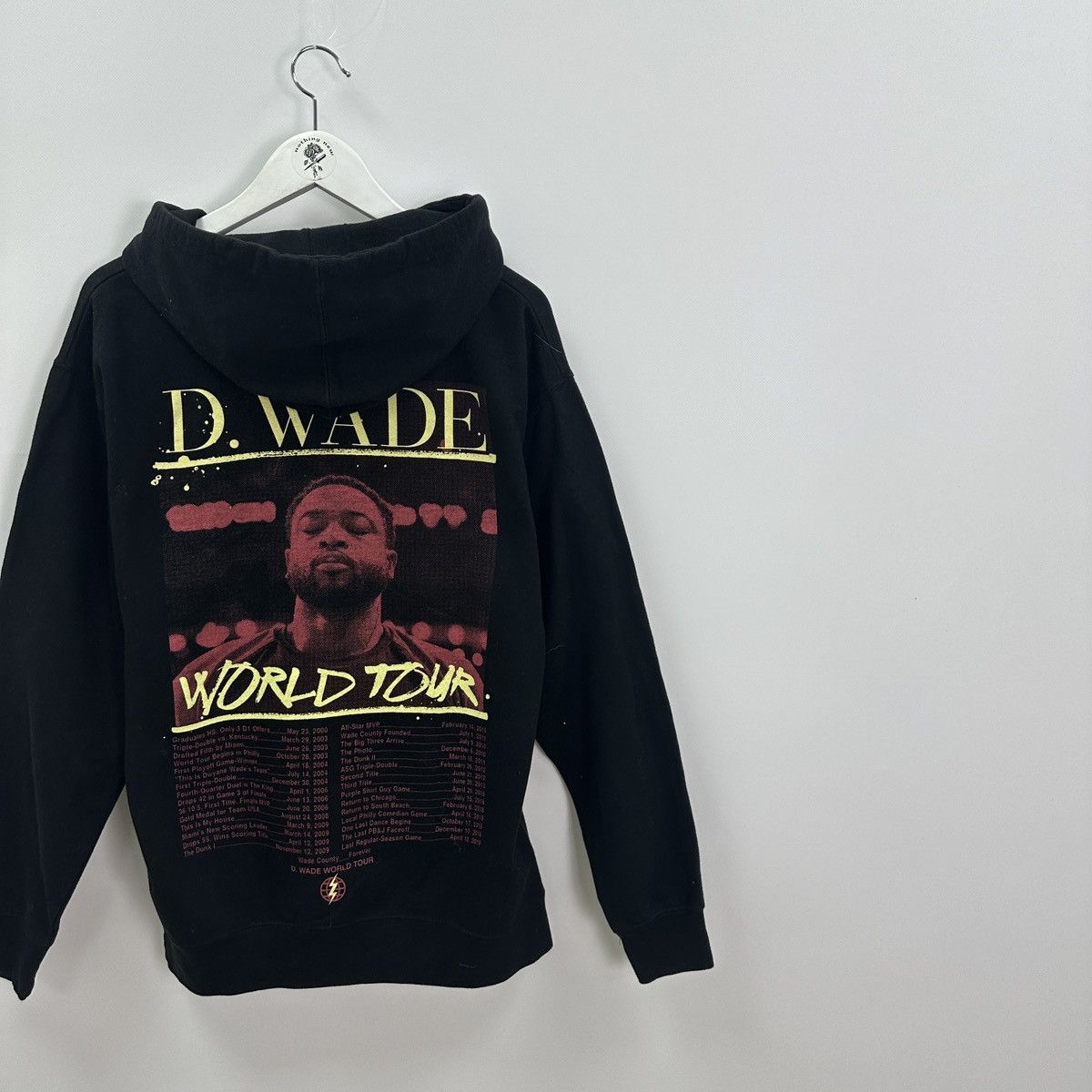 NBA Dwyane Wade World Tour Hoodie NBA Basketball hype y2k rare Size US M / EU 48-50 / 2 - 3 Thumbnail