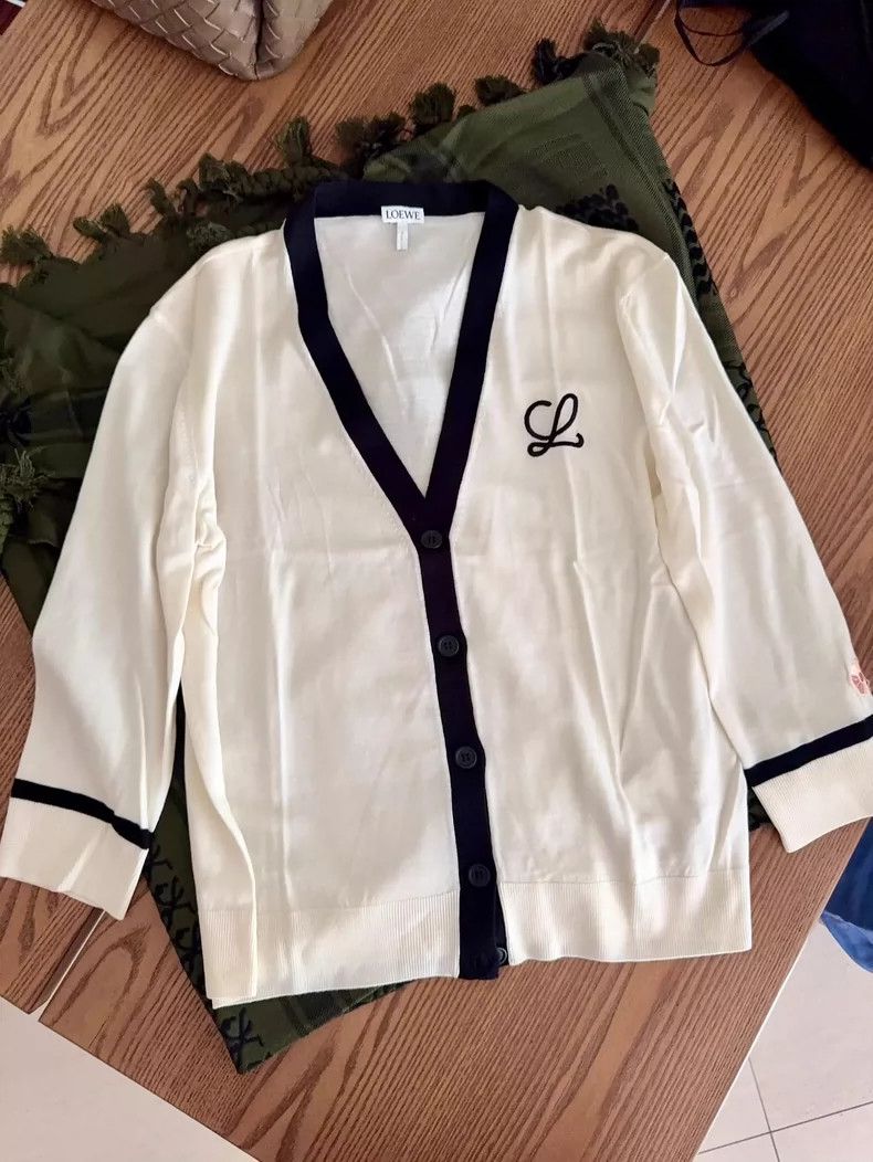 Loewe Loewe White knitted cardigan Size S / US 4 / IT 40 - 1 Thumbnail