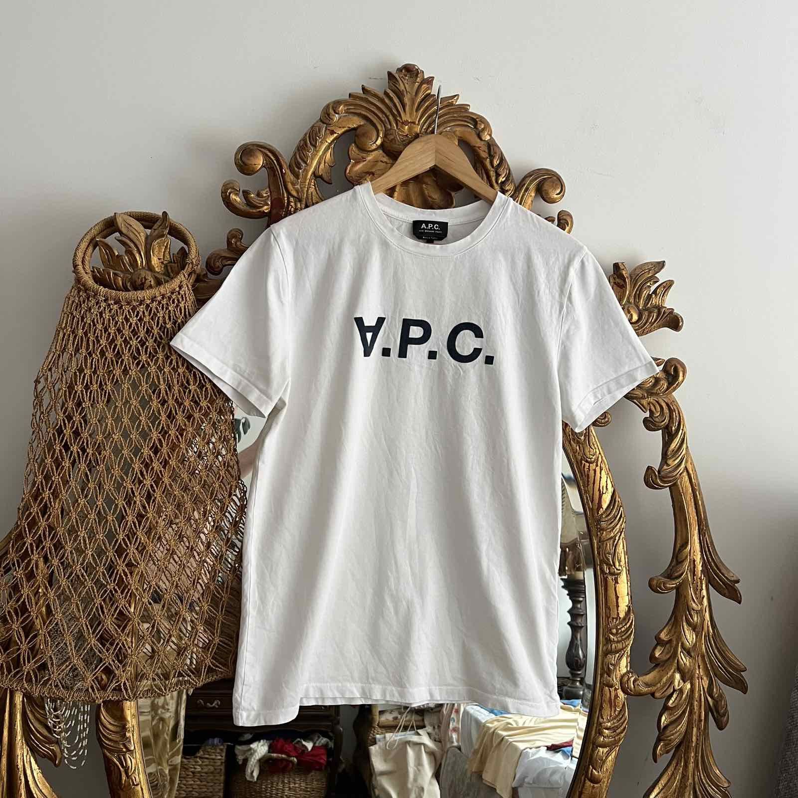 A.P.C. × Designer Vintage A.P.C Tshirt Sz L Size US L / EU 52-54 / 3 - 1 Thumbnail