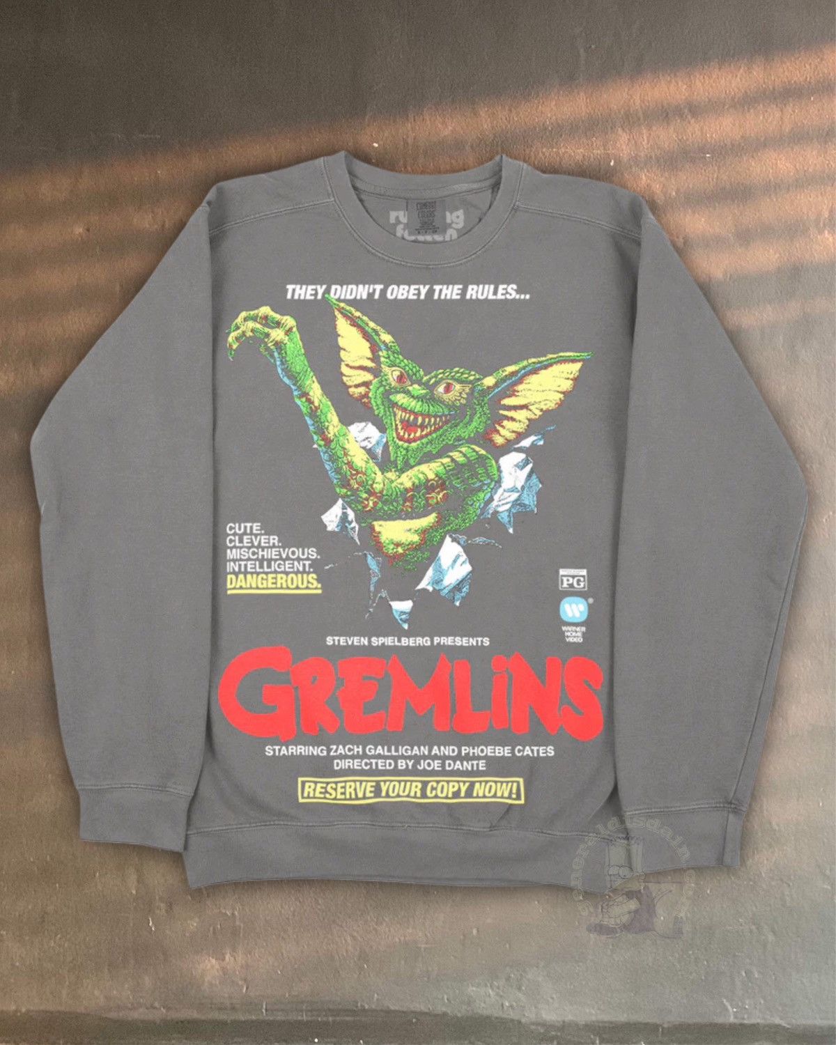 Rucking Fotten gremlins 1984 x RF グレムリン Reserve Your Copy Video Store Promo Size US XXL / EU 58 / 5 - 2 Thumbnail