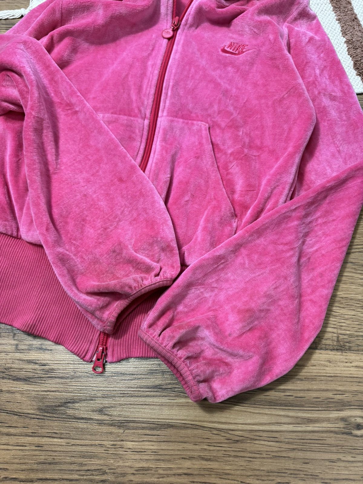 Nike VINTAGE NIKE VELOUR PINK WMNS ZIP HOODIE Size XS / US 0-2 / IT 36-38 - 6 Thumbnail