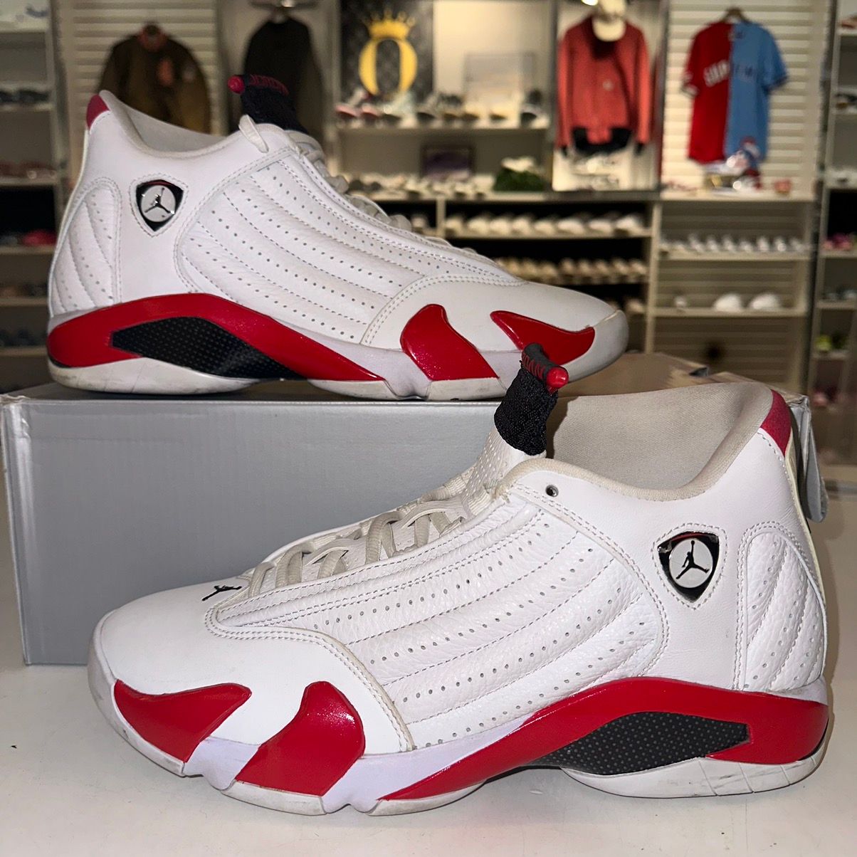 Pre-owned Jordan Brand Size 9 - Air Jordan 14 Retro Candy Cane 2019 Red White Shoes