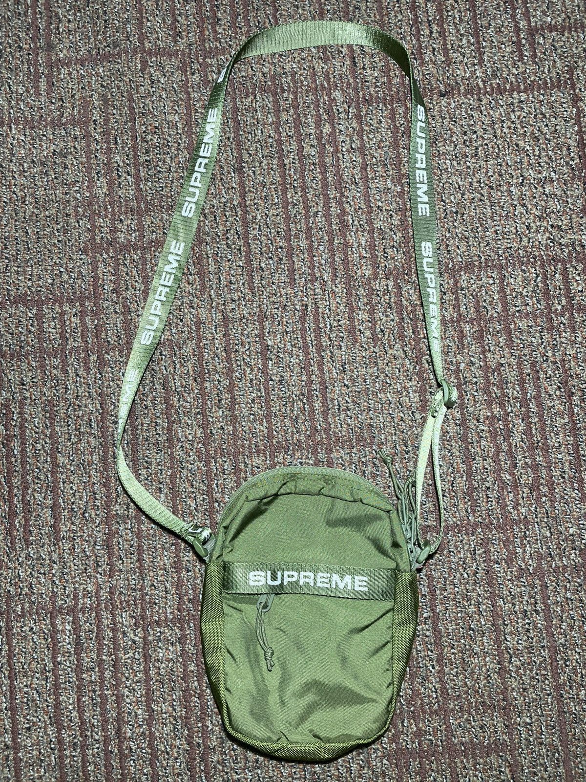 Supreme Supreme Shoulder Bag FW22 Size ONE SIZE - 1 Thumbnail