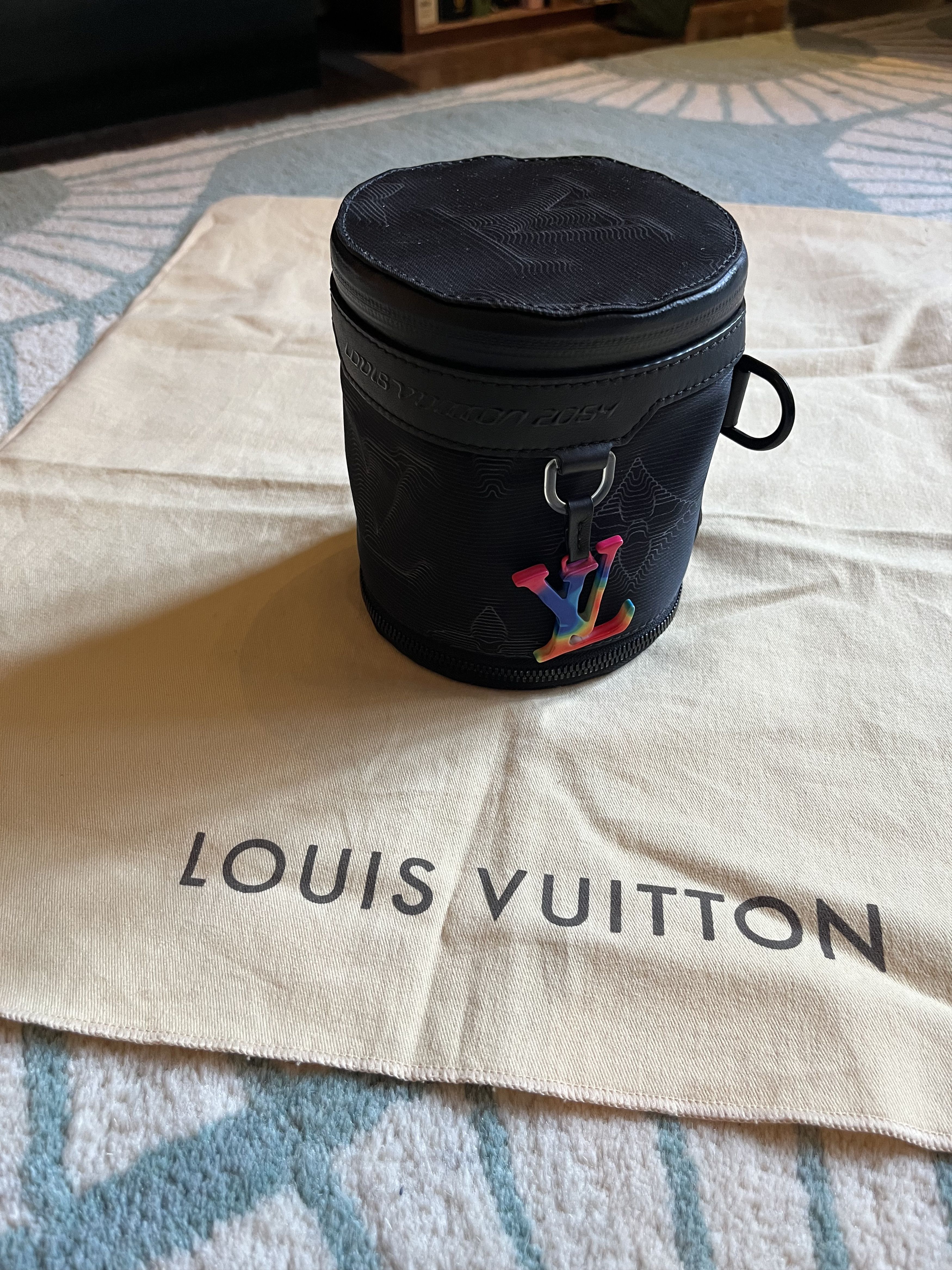 Louis Vuitton Louis Vuitton 2054 Expandable Polochon by Virgil Abloh Size ONE SIZE - 1 Thumbnail
