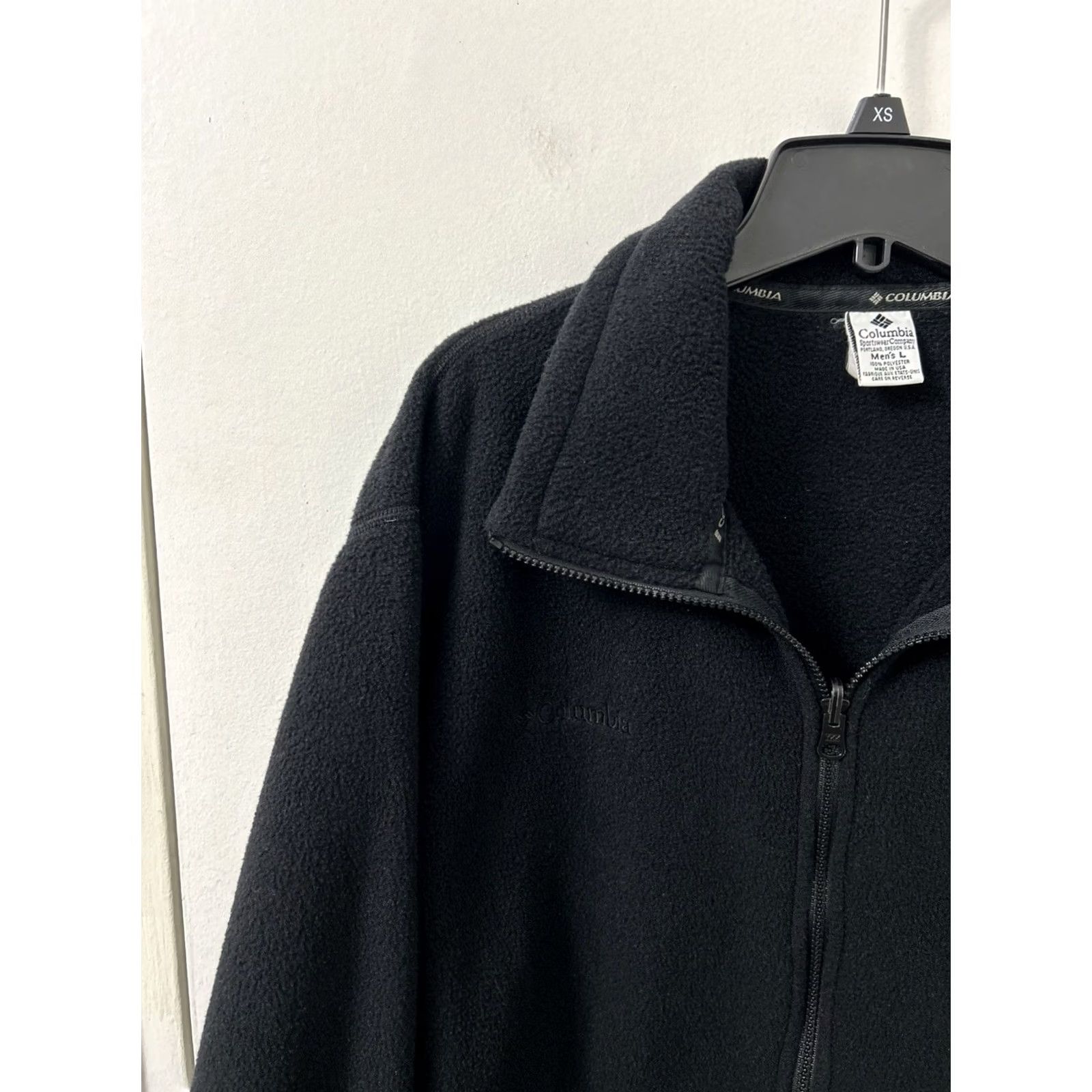 Vintage VINTAGE Columbia Fleece Jacket Mens Large Black Full Zip Made In USA Pockets L/S Size US L / EU 52-54 / 3 - 3 Thumbnail