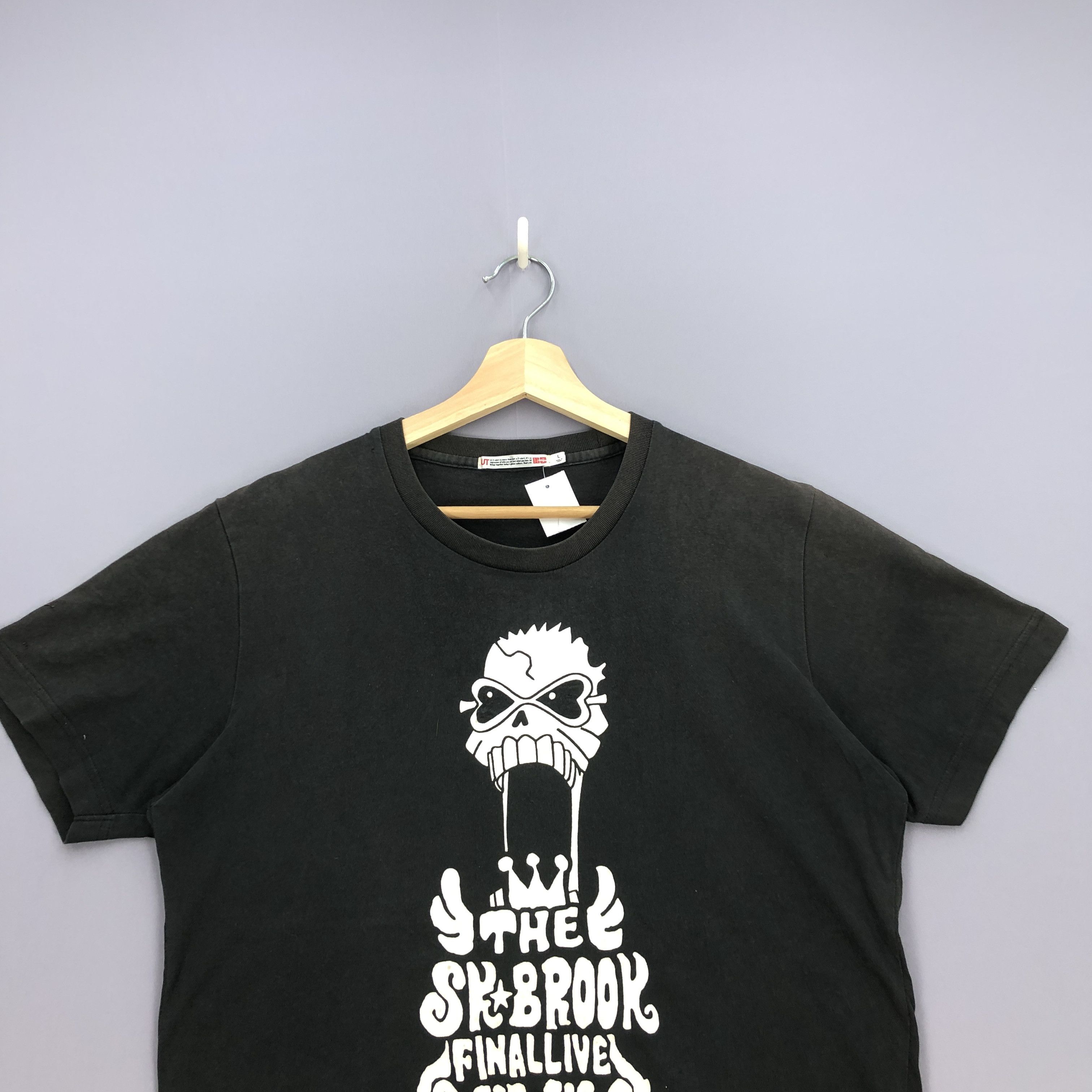 Anime Vintage One Piece T Shirt Japanese Anime Cartoon Tee Size US M / EU 48-50 / 2 - 2 Thumbnail