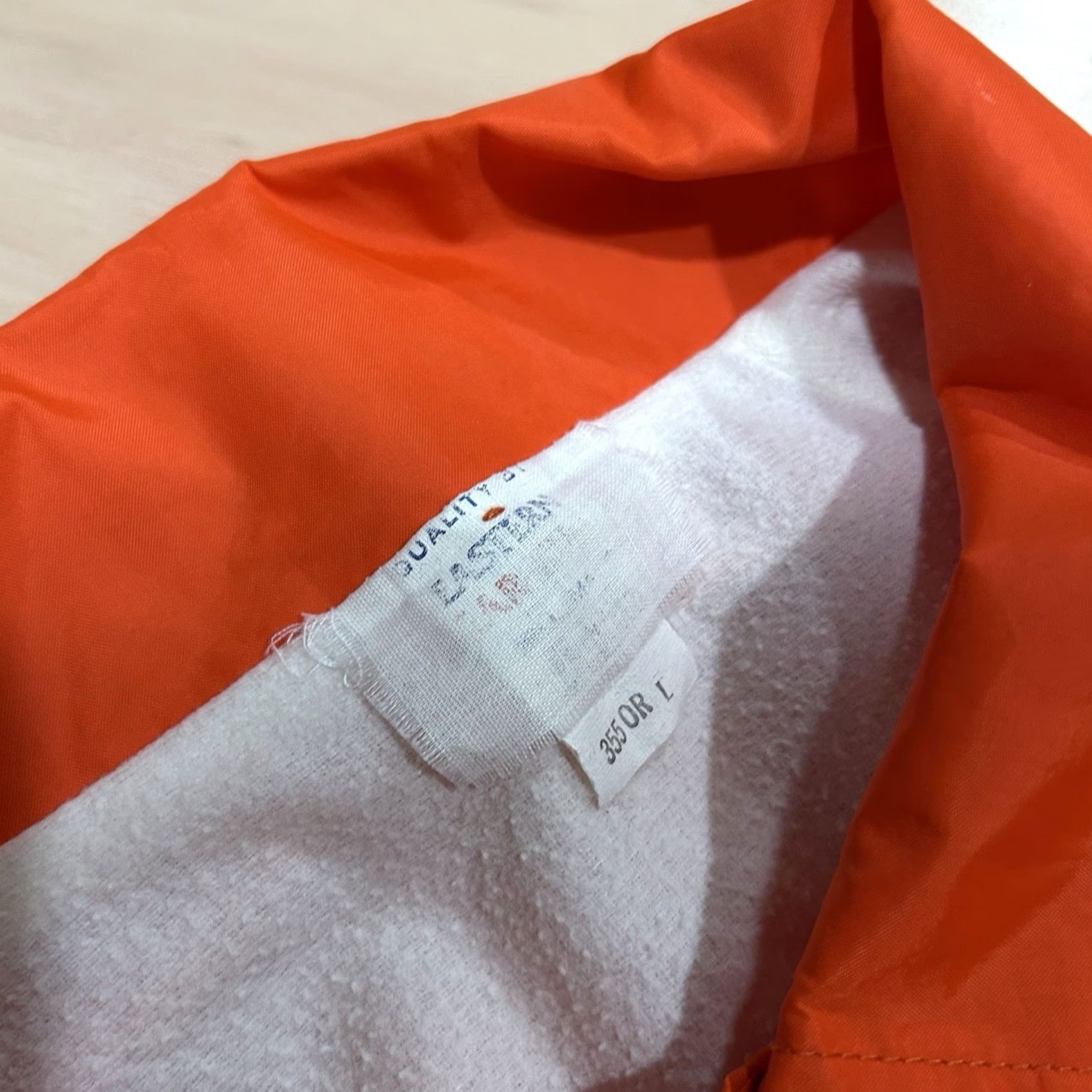 GAS VINTAGE Union 76 Oil Gas Nylon Jacket Lined Long Sleeve Men’s Large Orange Art Deco Casual Nylon Union Made 1980s Mens Size US L / EU 52-54 / 3 - 3 Thumbnail