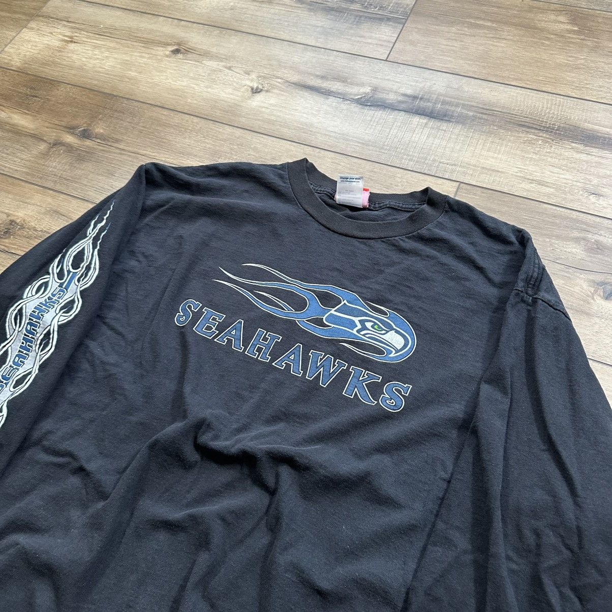 NFL Vintage 2000s Y2K Seattle Seahawks NFL Flame Hit Tee Size US XXL / EU 58 / 5 - 5 Thumbnail