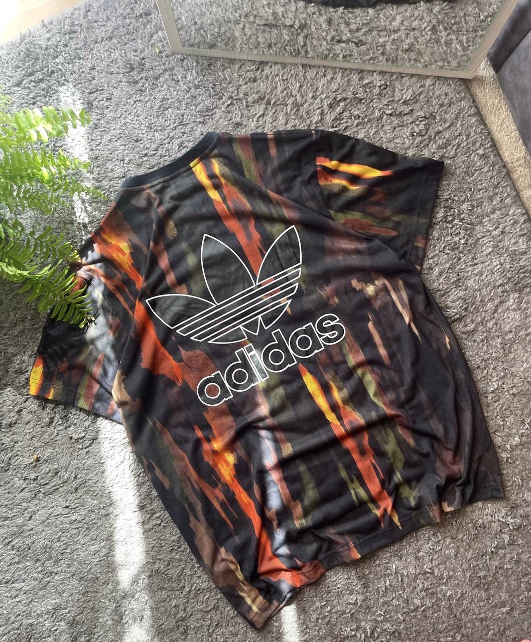 Adidas × Pharrell Adidas T-Shirt Streetwear Pharrell Williams Big Logo Rare Size US L / EU 52-54 / 3 - 3 Thumbnail