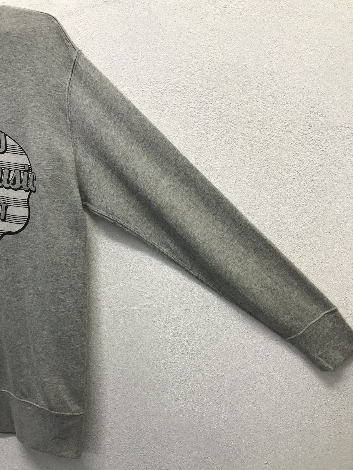 Peanuts × Uniqlo × Vintage Vintage Uniqlo Peanuts Security Is Having TheMusic Sweatshir Size US M / EU 48-50 / 2 - 4 Thumbnail